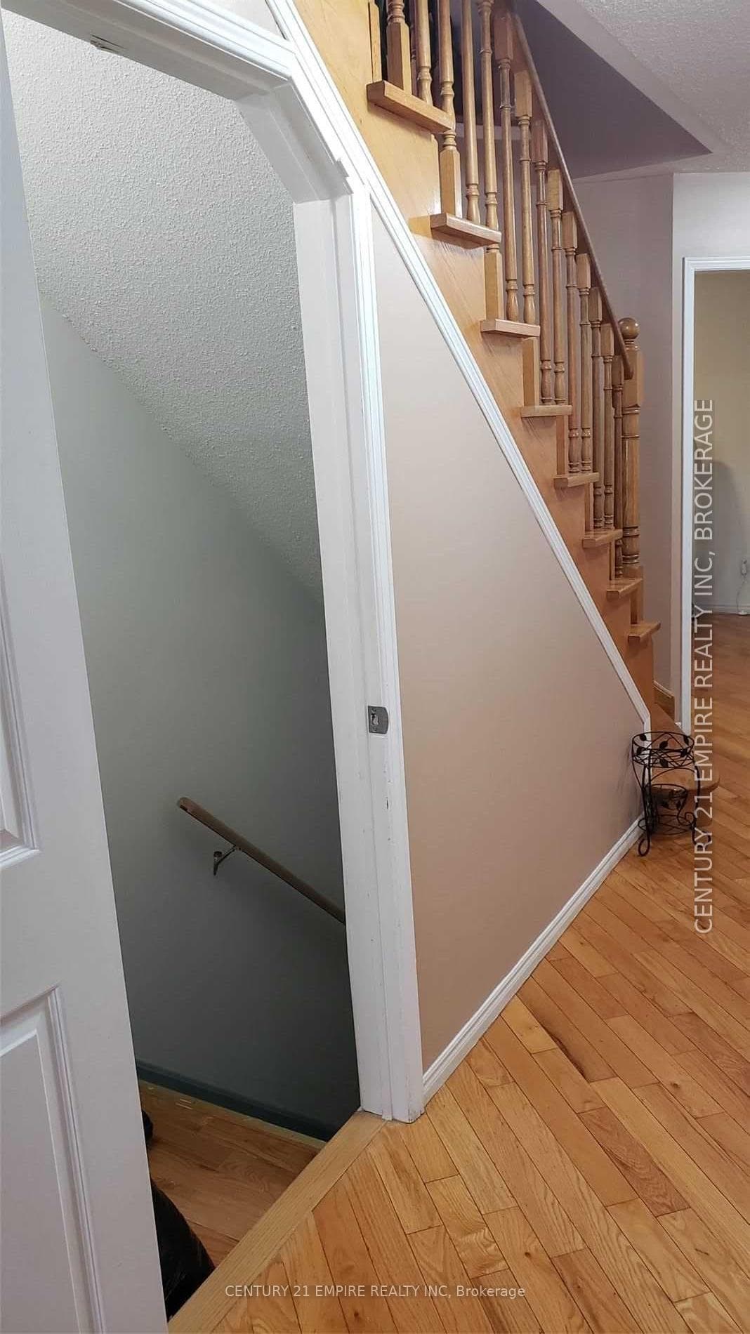 8 Natalie Court Unit Upper photo 18