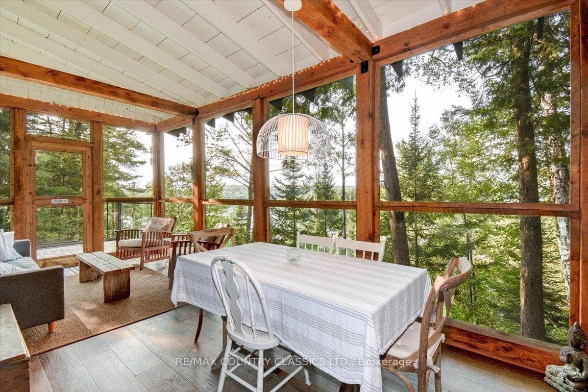 Dining Area in Screened Porch