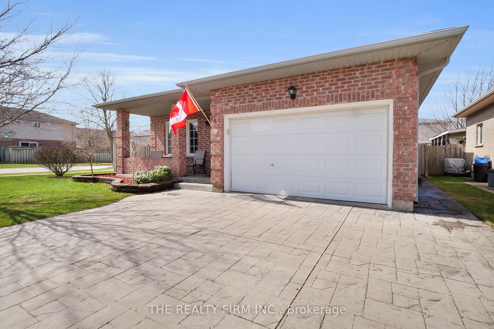 487 Forest Creek Place photo 2