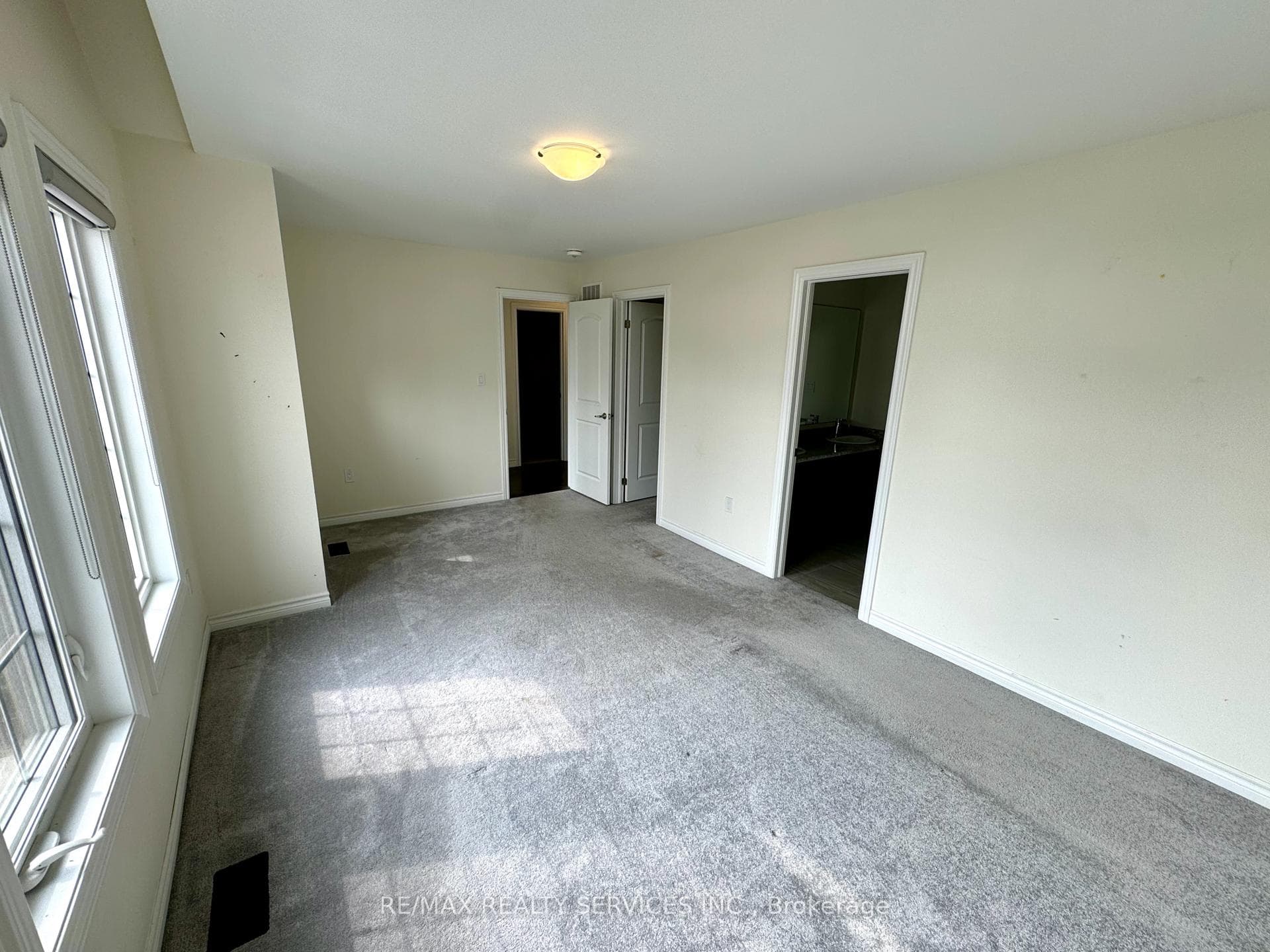 48 Puffin Crescent photo 31