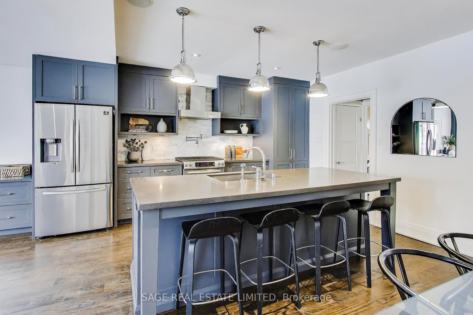 337 Millwood Road photo 9