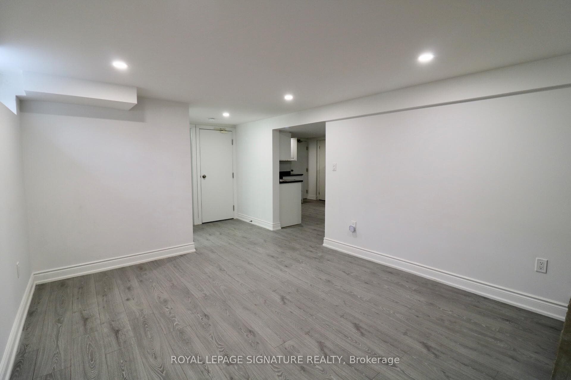 309 Cranbrook Drive Unit Bsmt photo 3