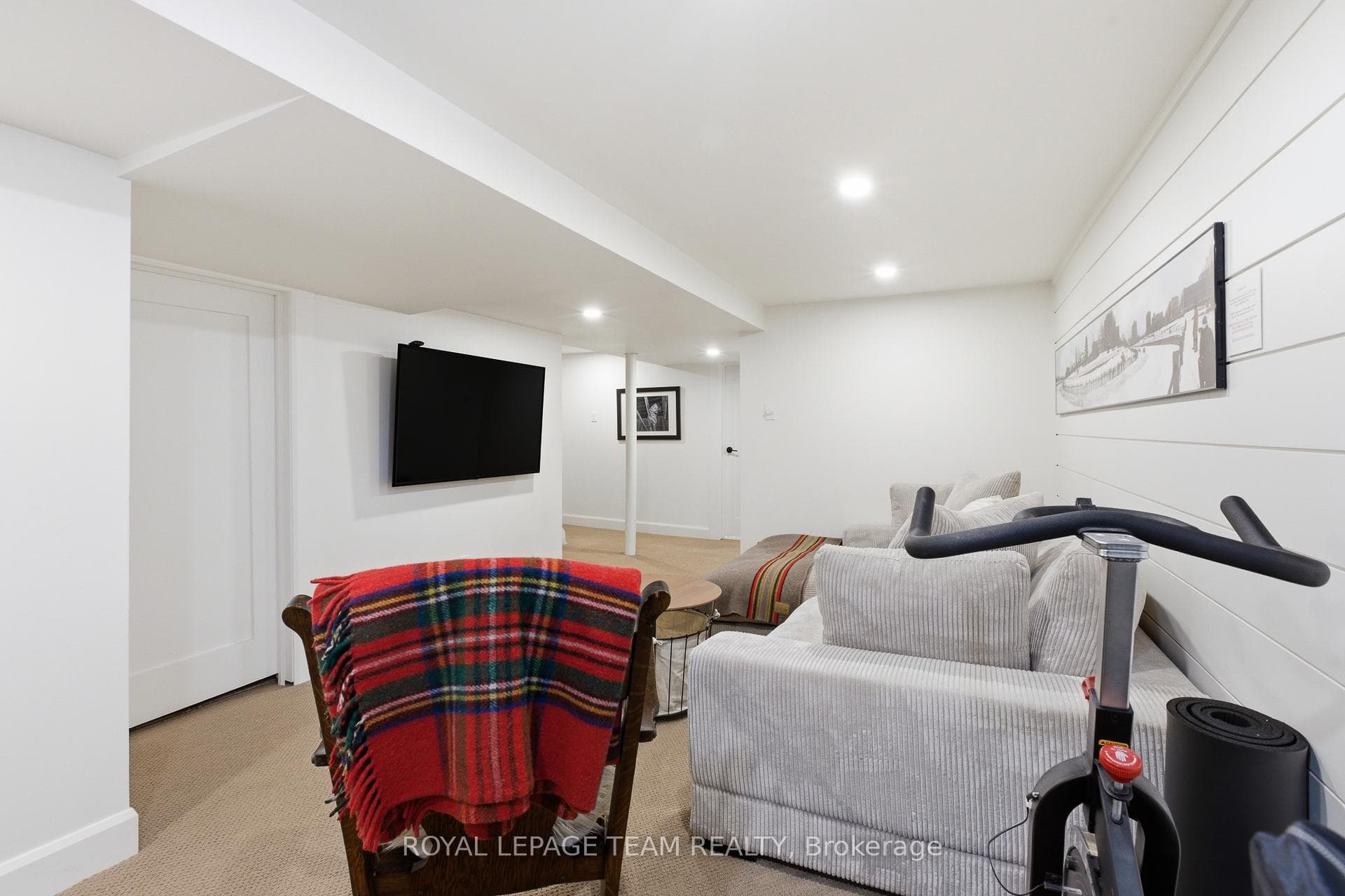 7 Edina Street photo 33