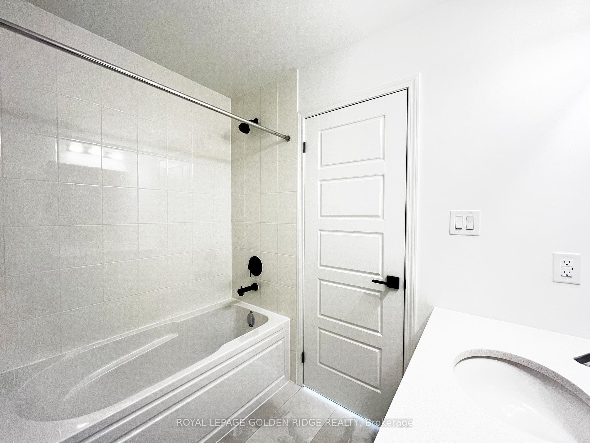 34 Azure Drive photo 28
