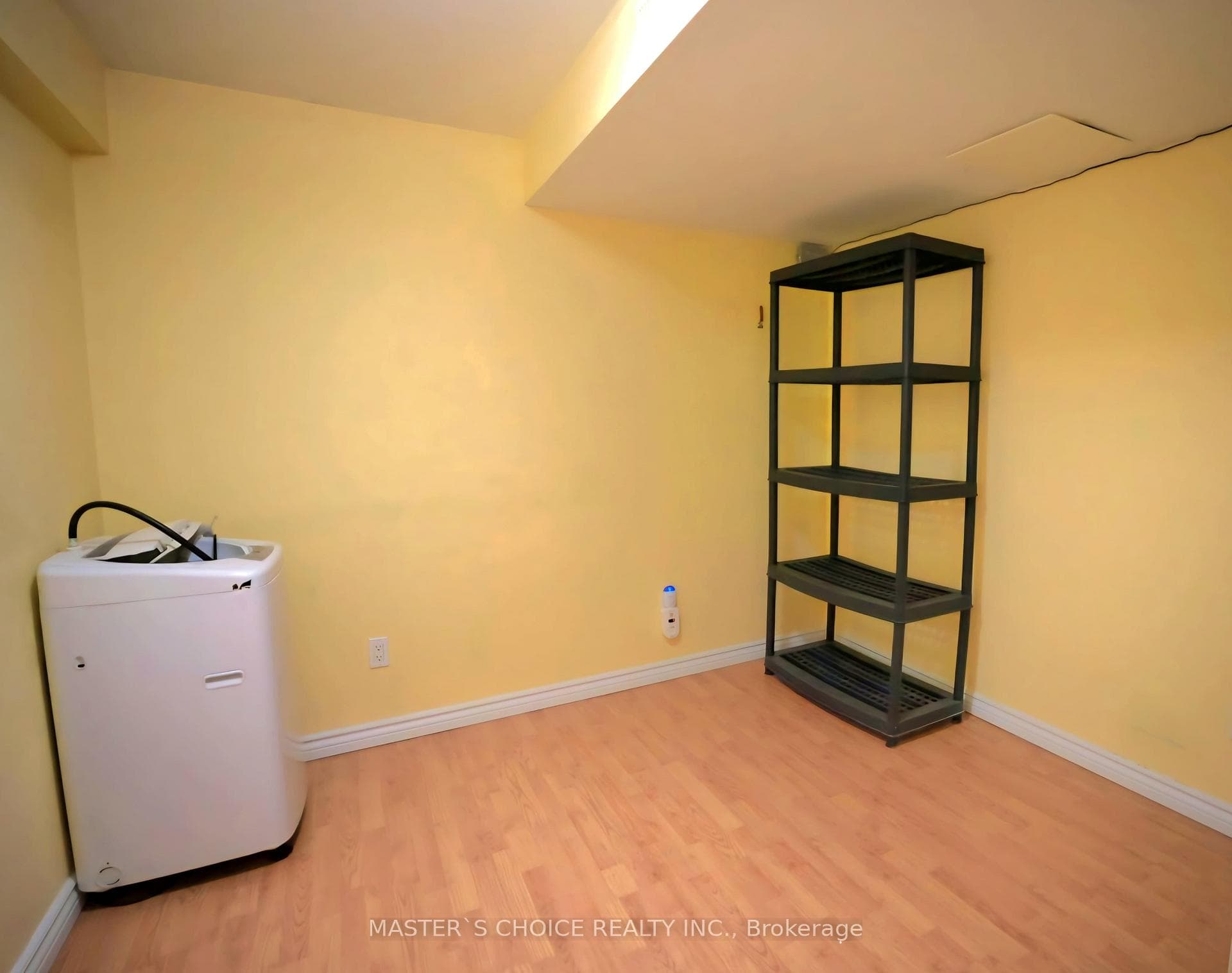 64 Phalen Crescent photo 14