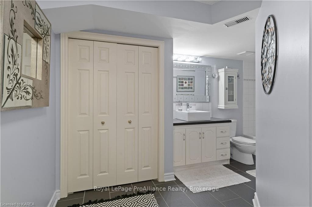 25 KENWOODS Circle photo 26
