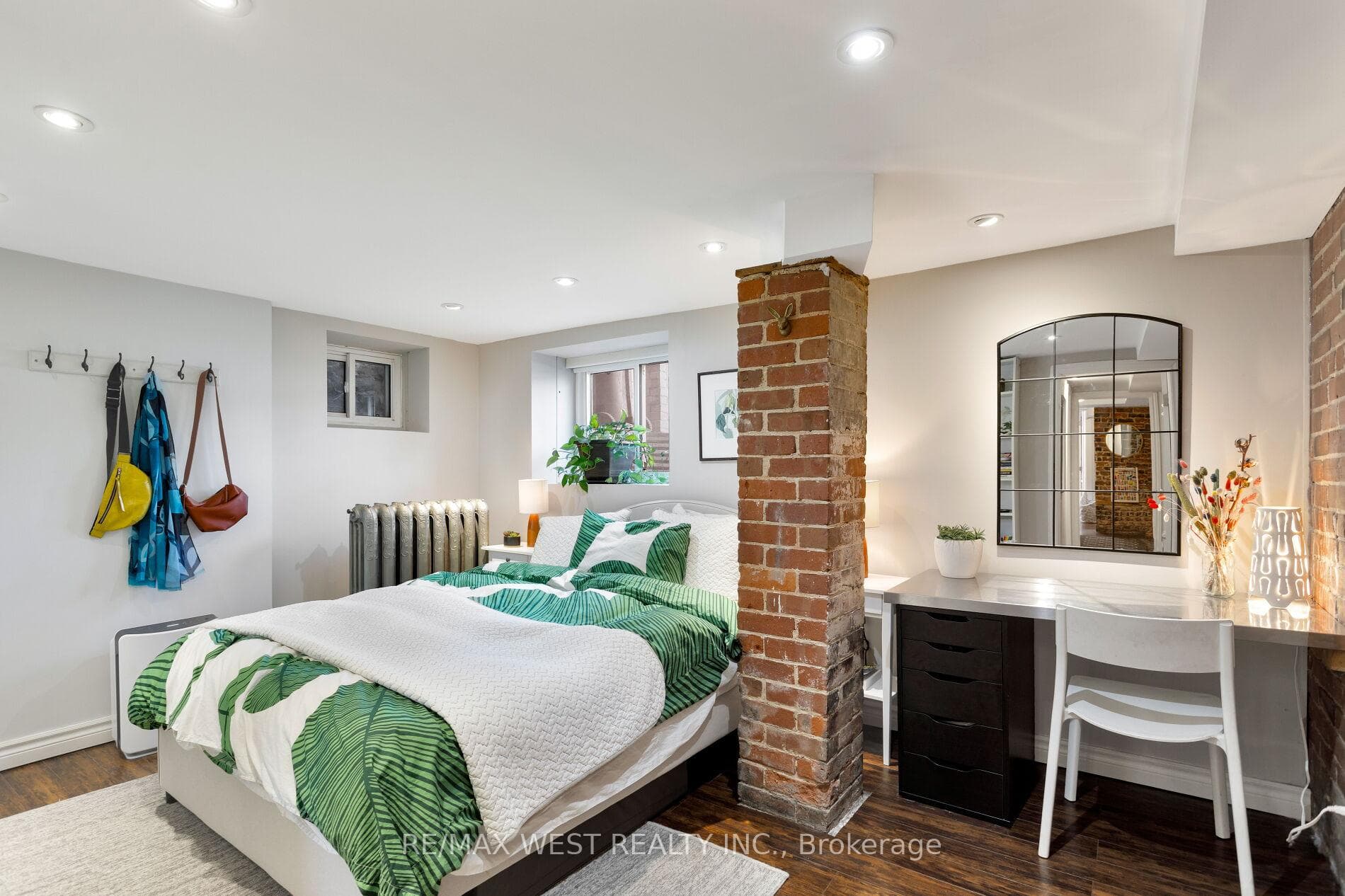 87 Springhurst Avenue photo 49