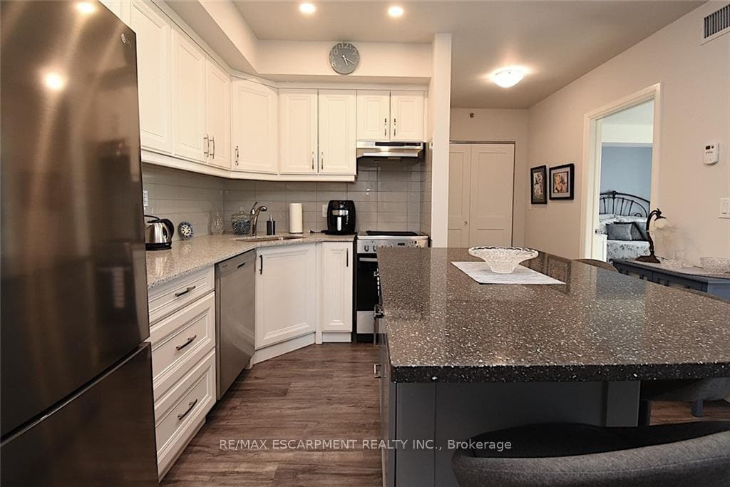 5698 Main Street Unit 309 photo 12
