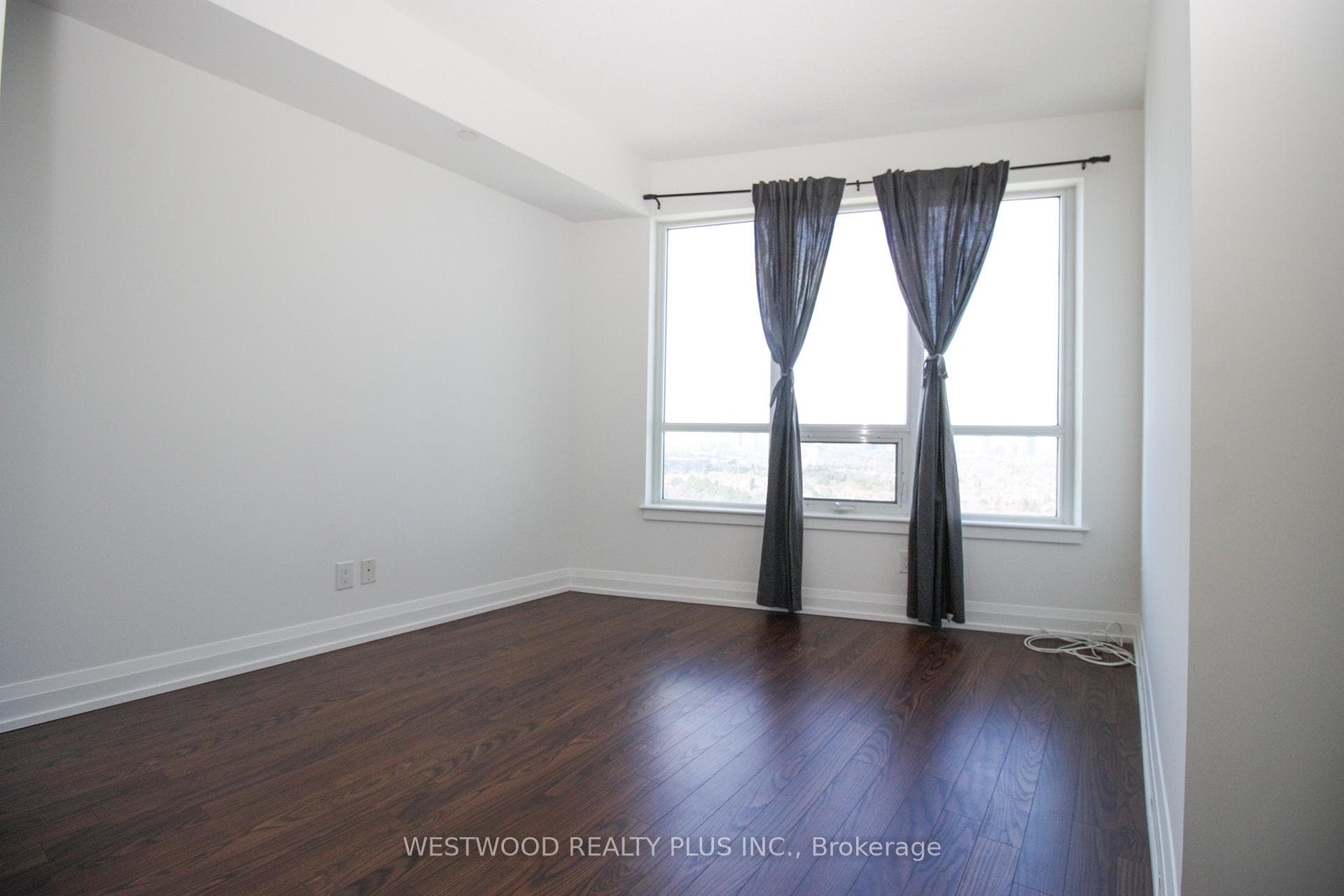 7171 Yonge Street Unit 1607 photo 17