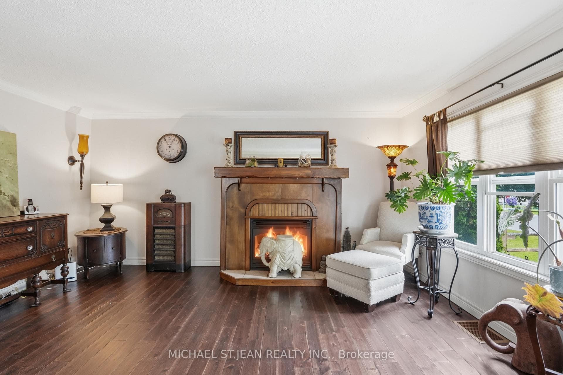 272 Adeline Avenue photo 8