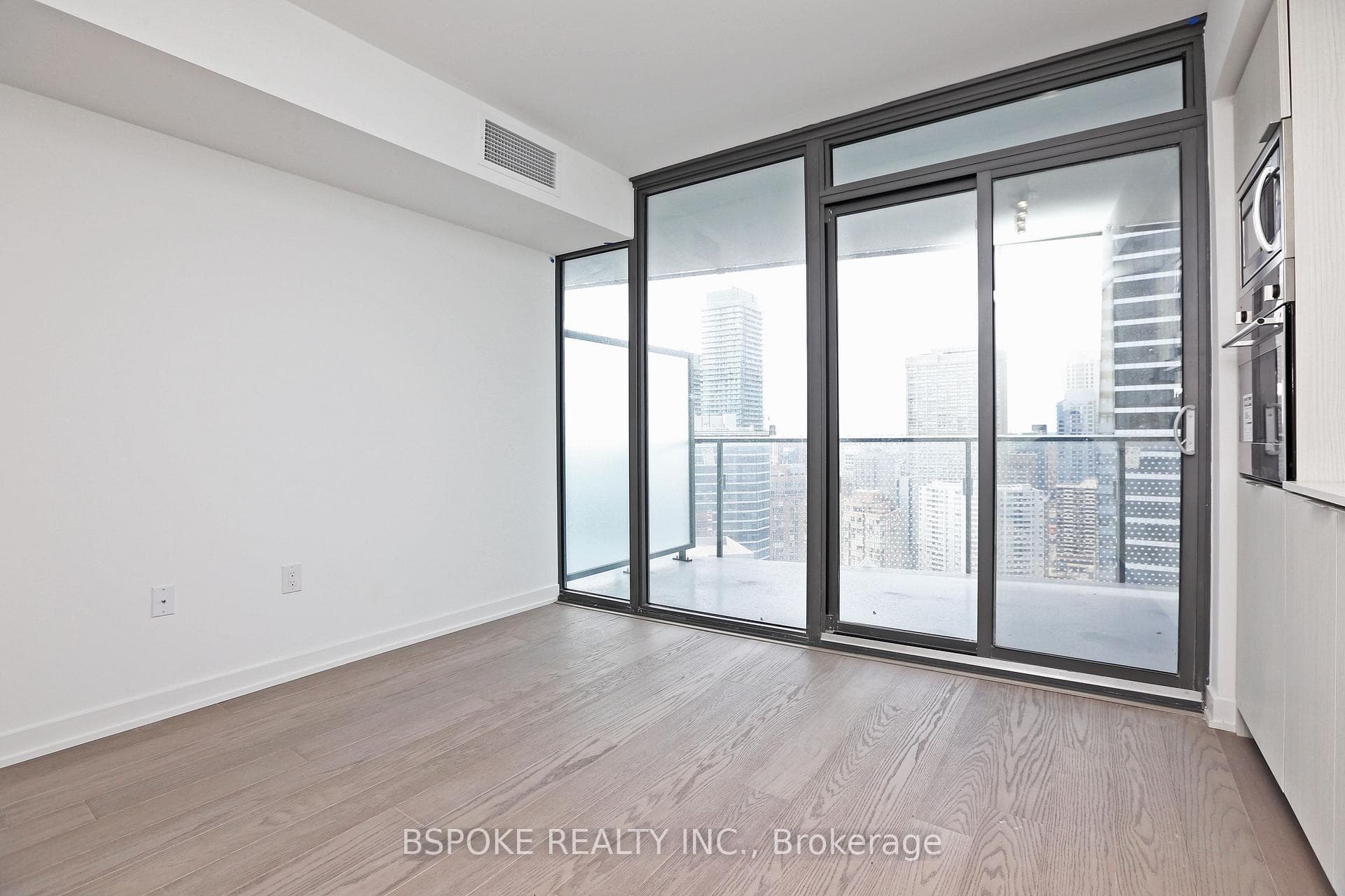 11 Wellesley Street Unit 3210 photo 11