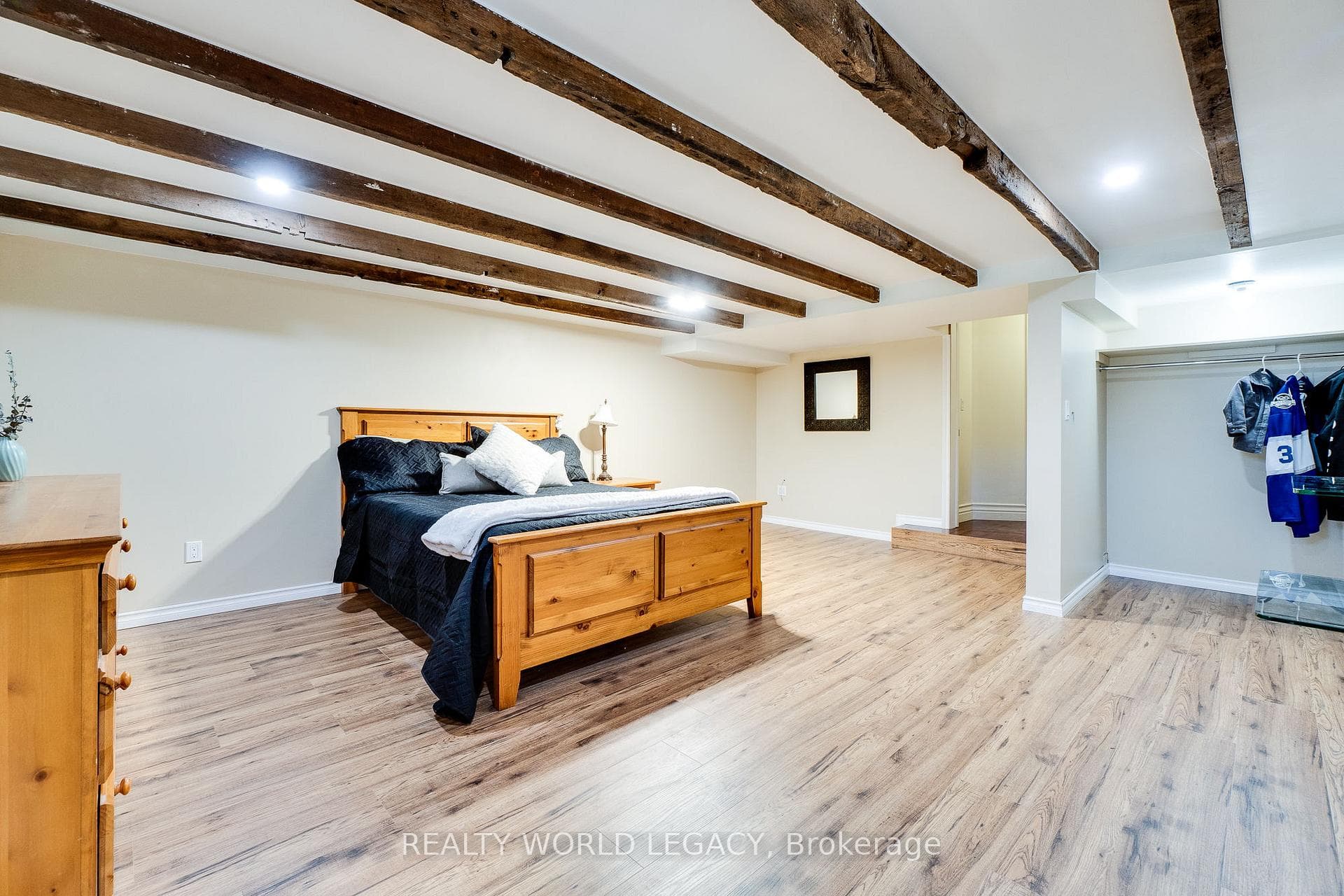 761 Brock Road photo 38
