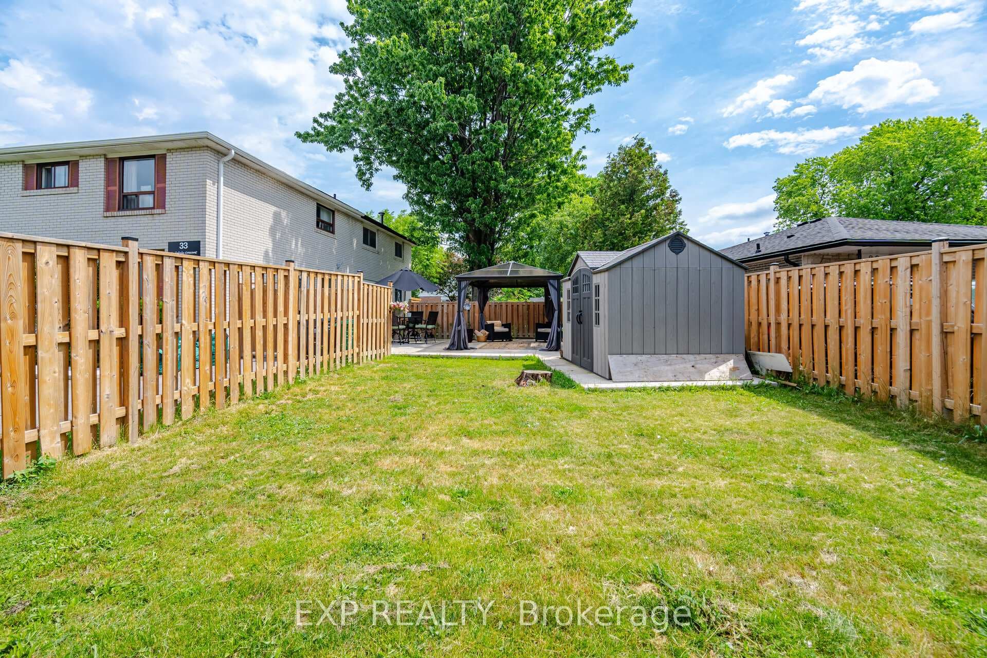 33 Earlsdale Crescent photo 36