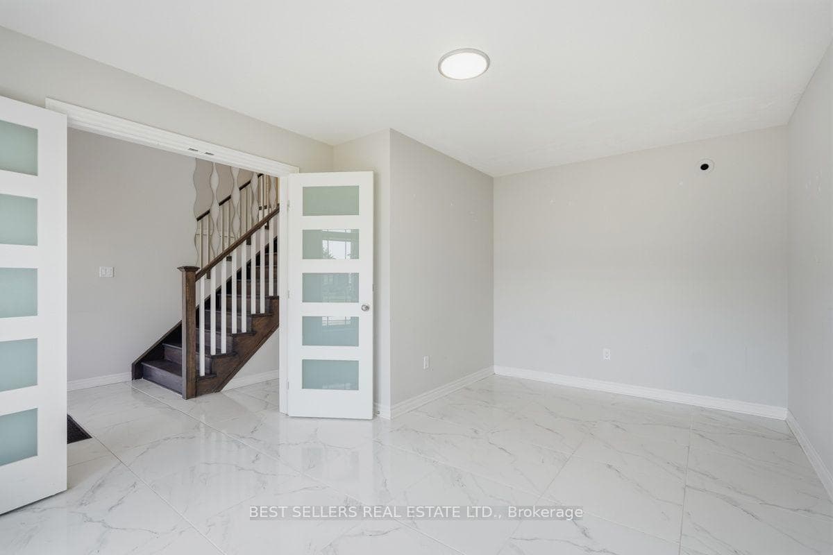 22 Weir Crescent photo 22