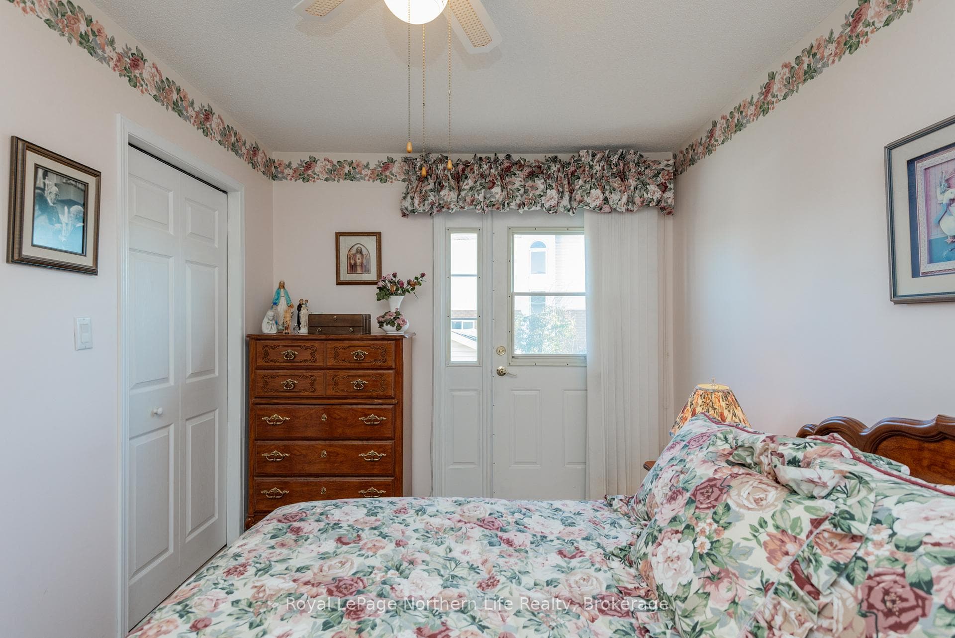 9 Tiffany Court photo 20