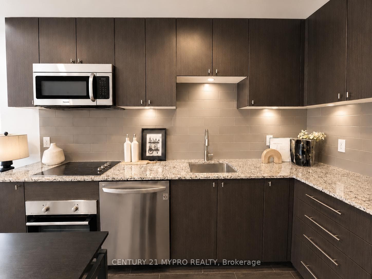 18 Rean Drive Unit 624 photo 6