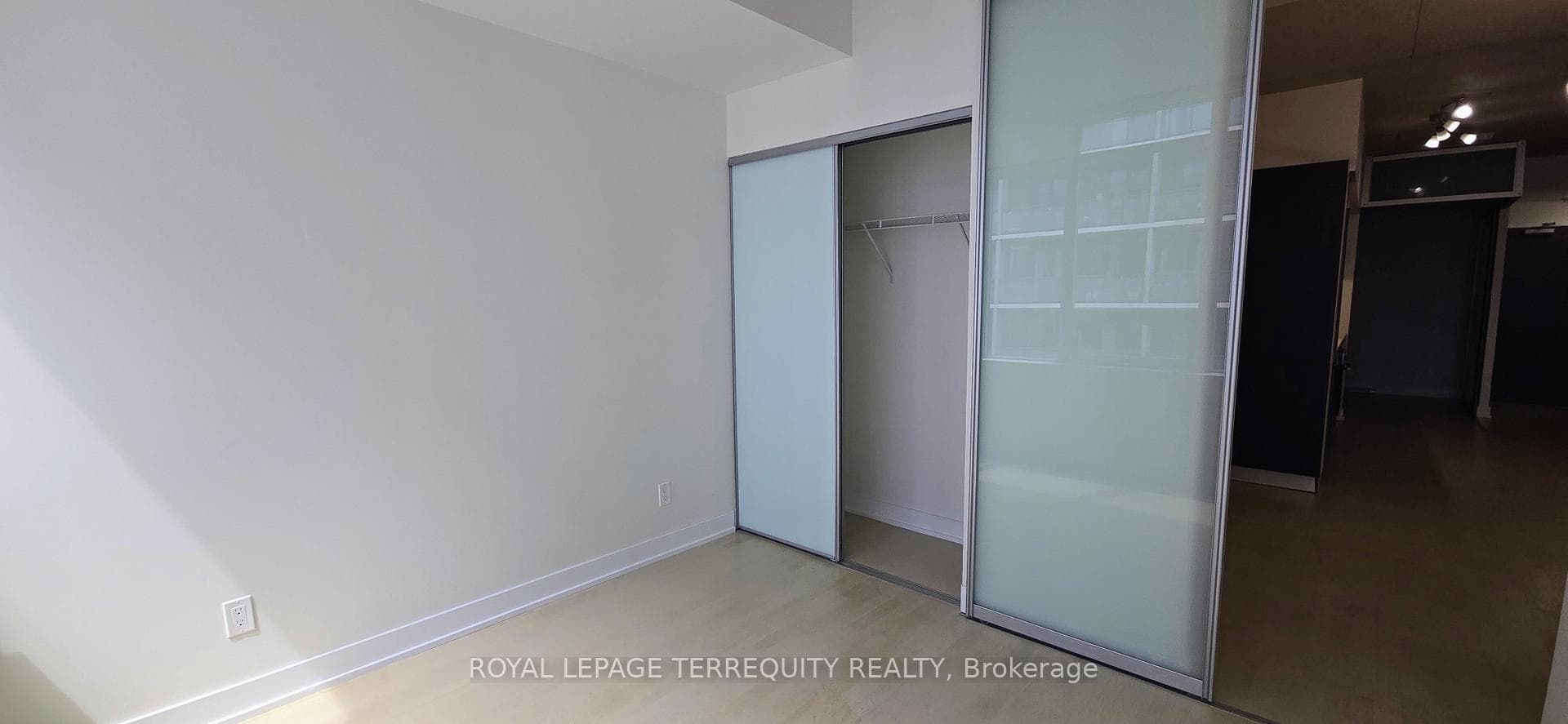 20 Gladstone Avenue Unit 502 photo 24