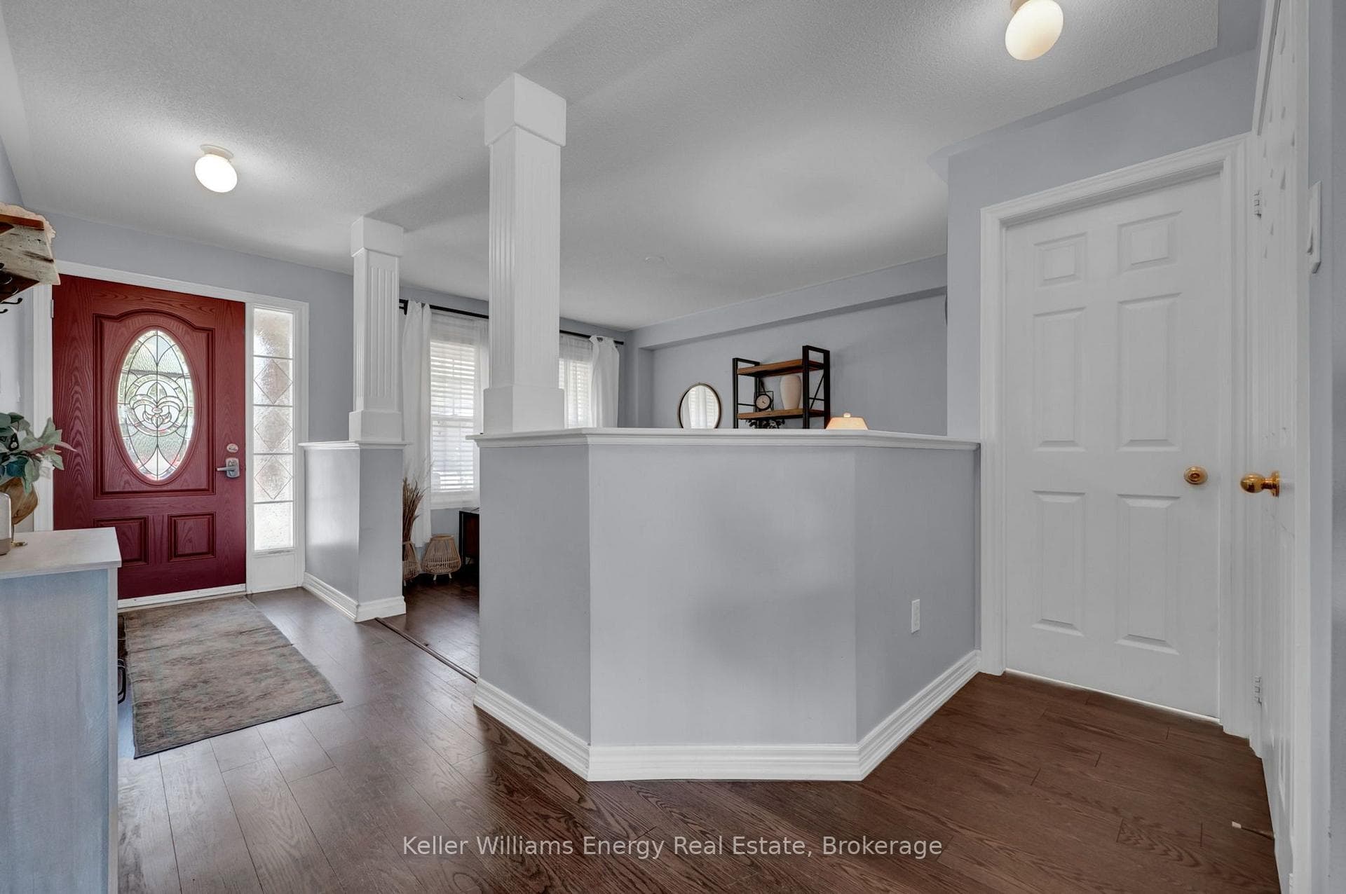 1502 Clearbrook Drive photo 3