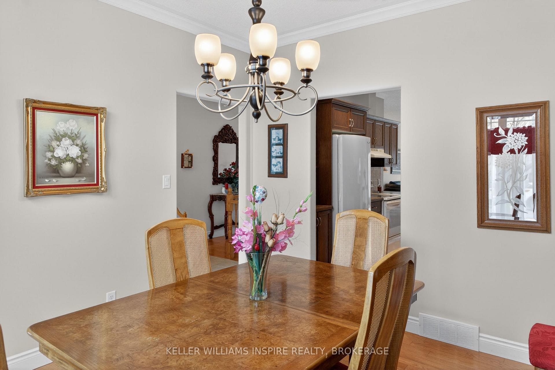 520 Sydney Street photo 13