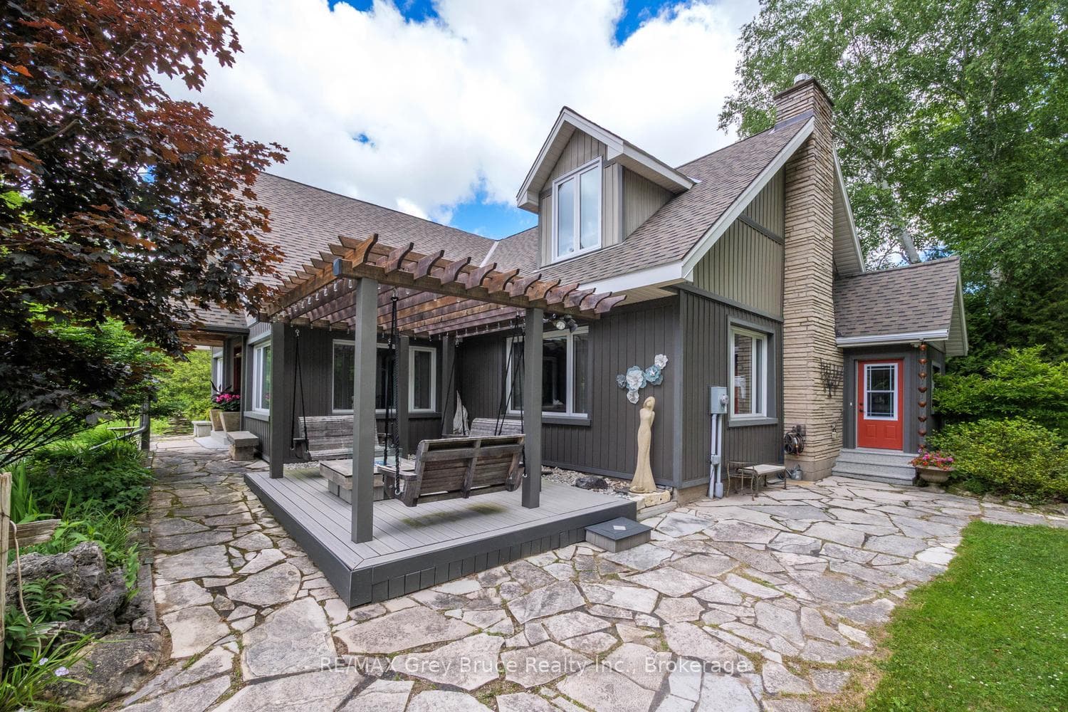 424 Huron Road photo 43