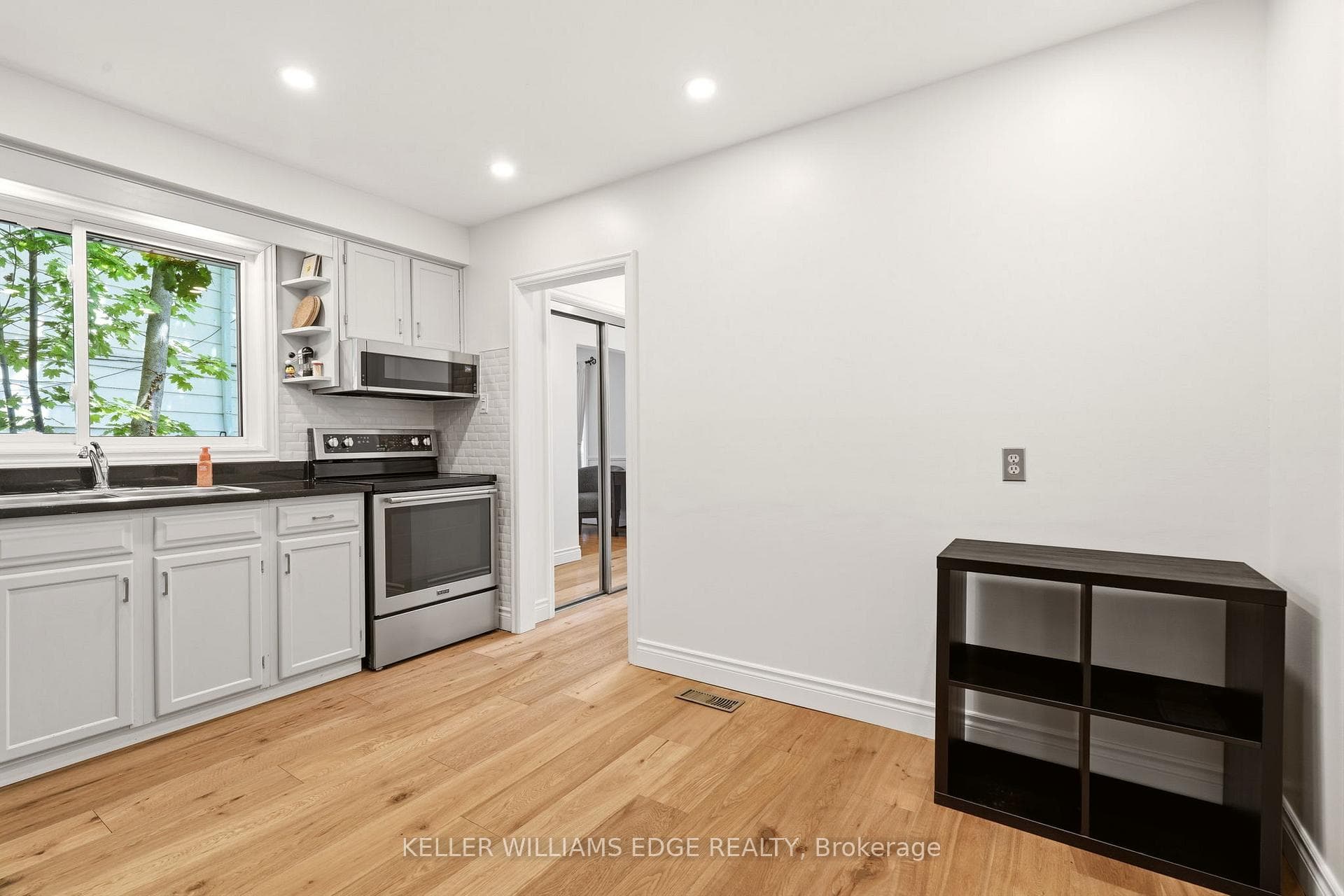 52 Parkside Avenue photo 12