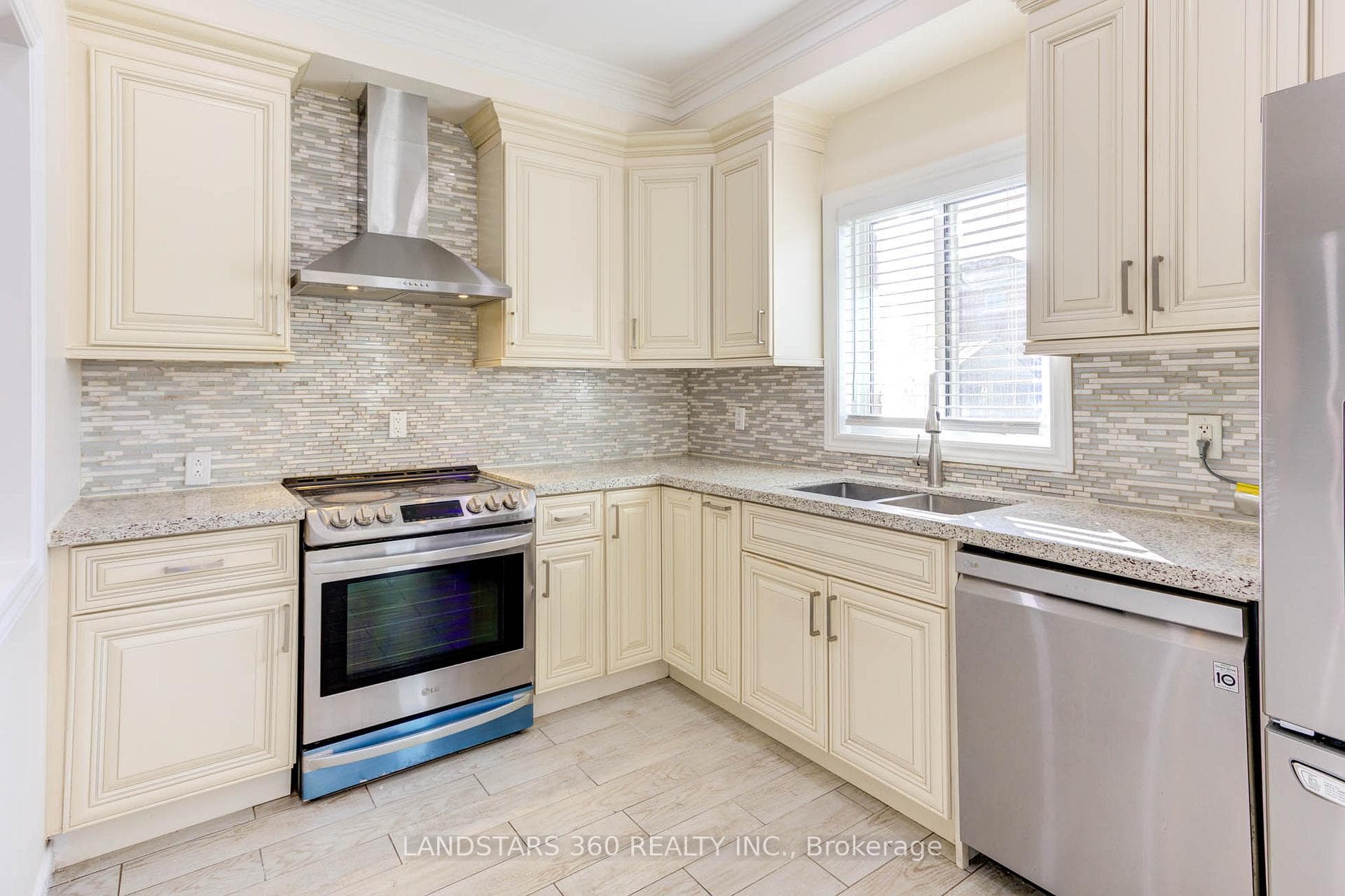 37 Esther Drive photo 11