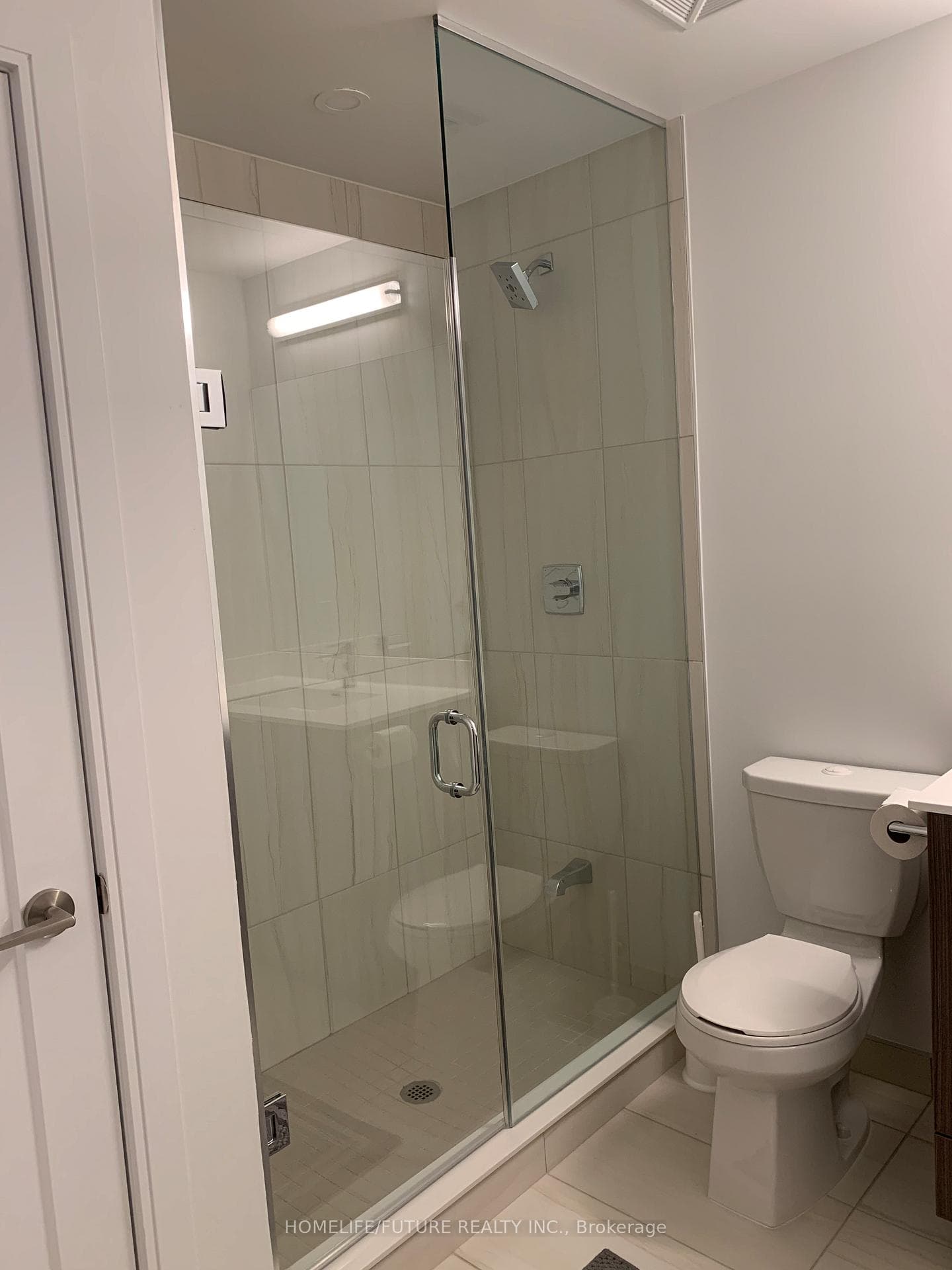 225 Village Green Square Unit 304 photo 10