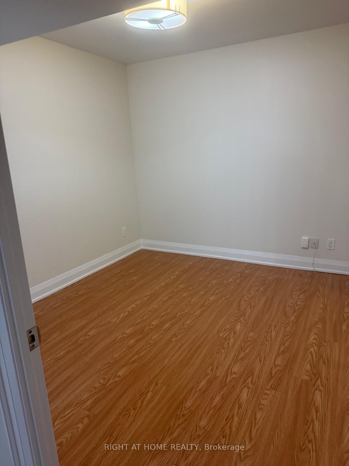 1 Bedford Road Unit 501 photo 4