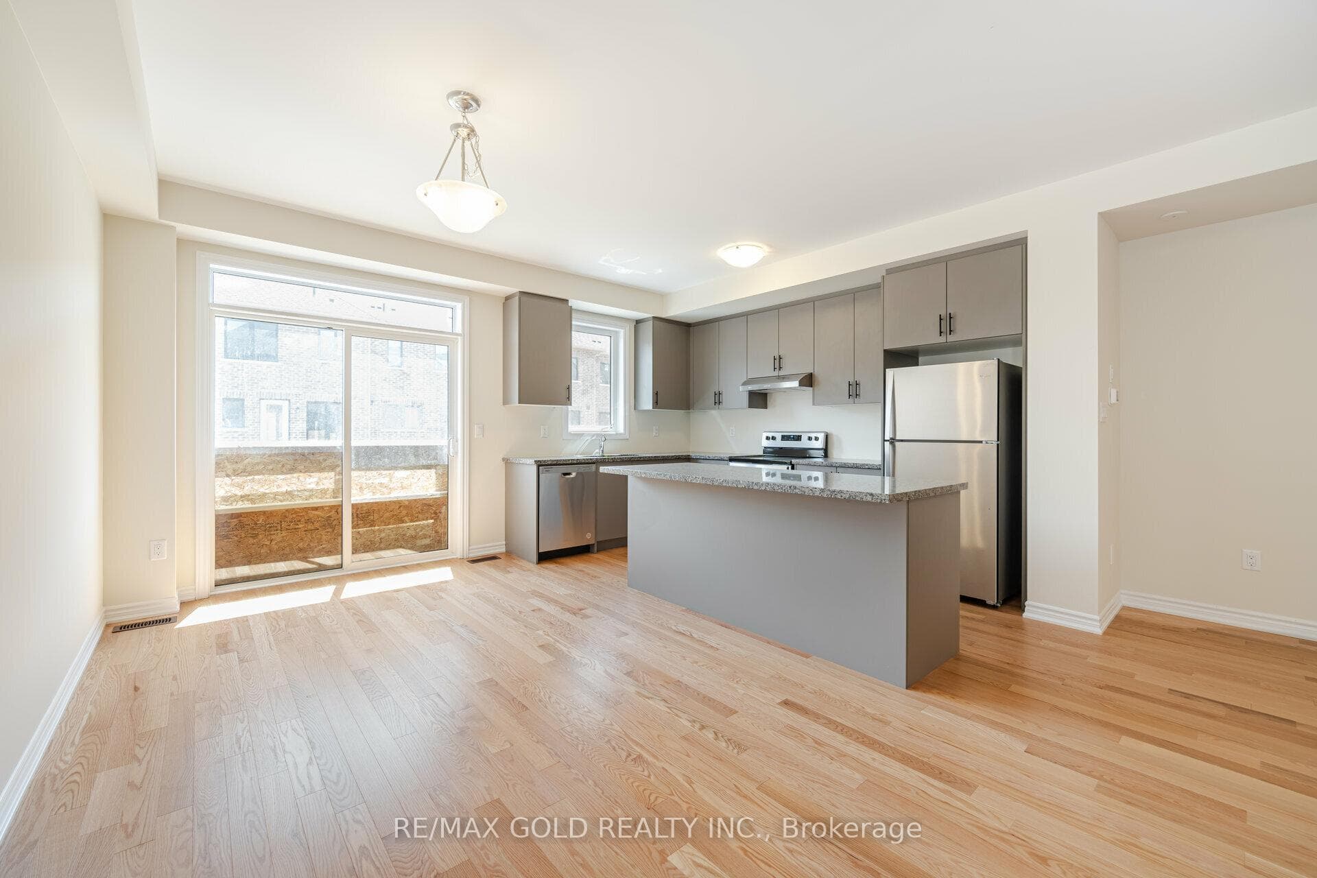 1386 National Common Avenue photo 10
