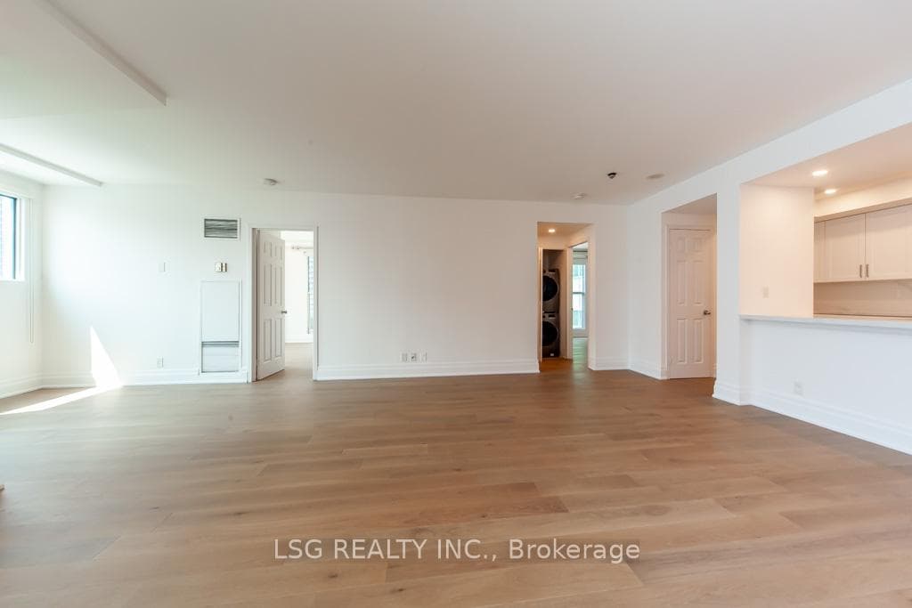 99 Harbour Square Unit 812 photo 14