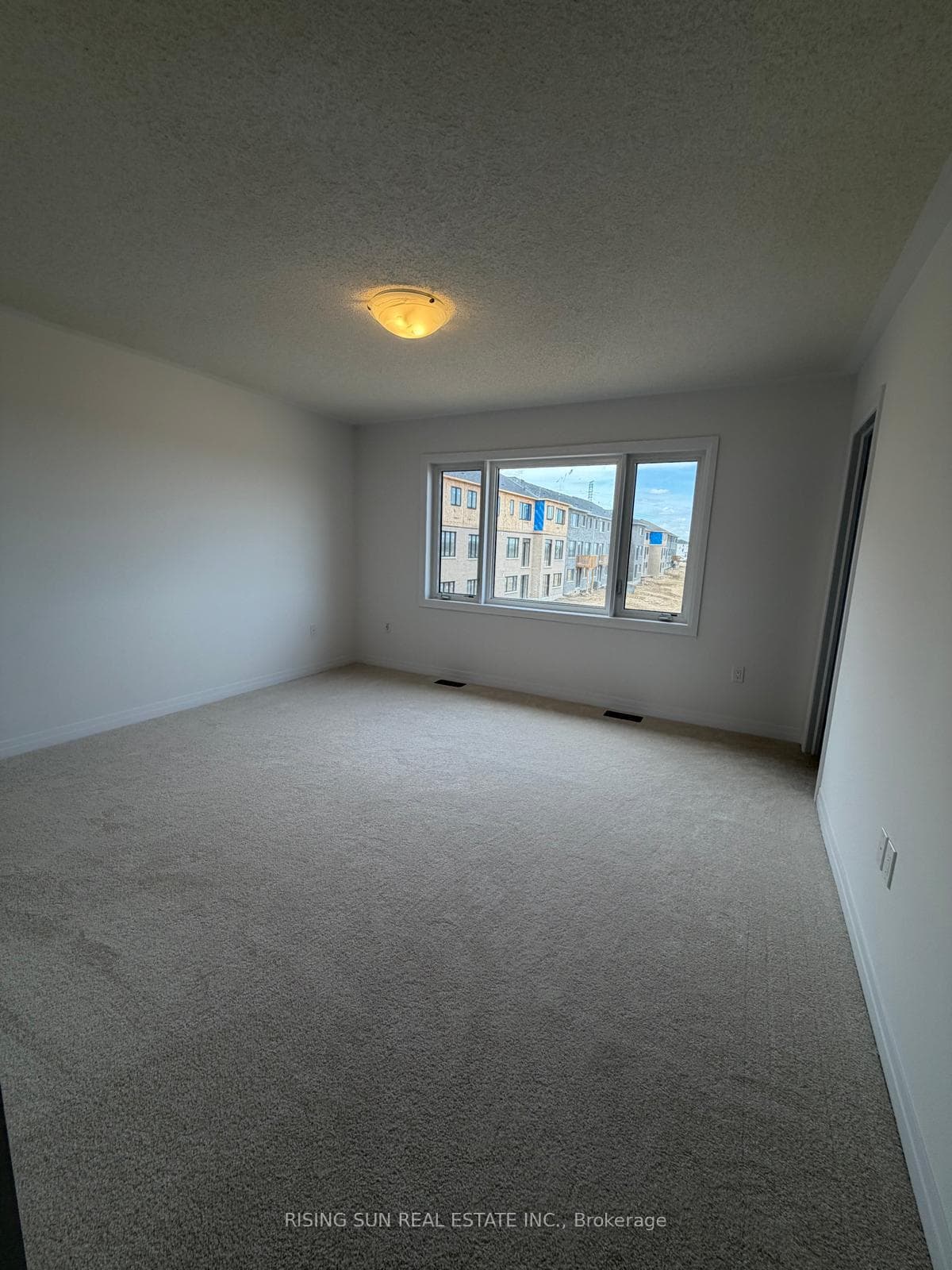 495 Jack Wilford Way photo 4