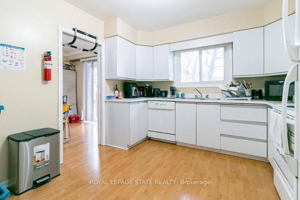 120 Stroud Road photo 13