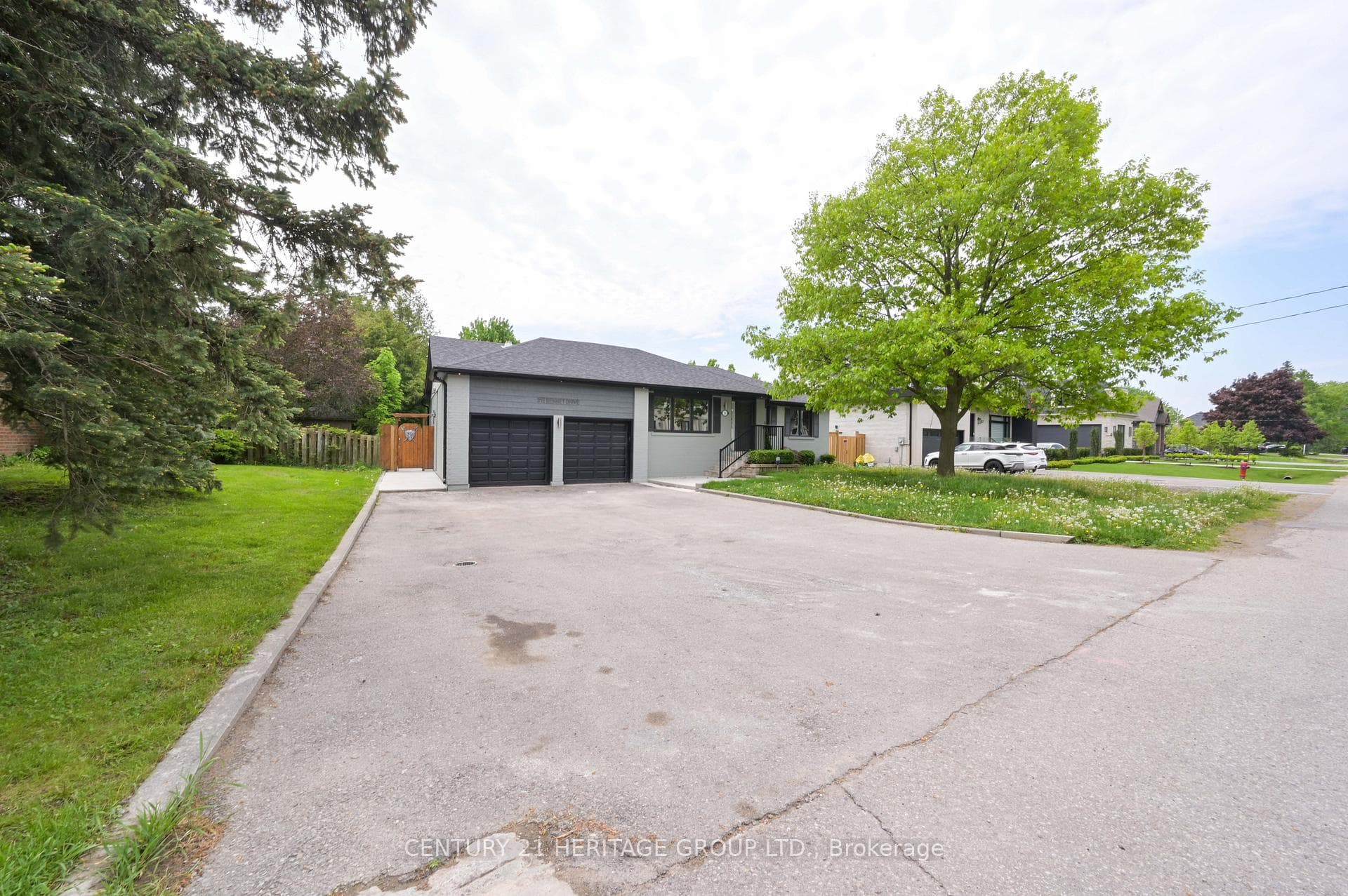 315 Bennet Drive photo 1