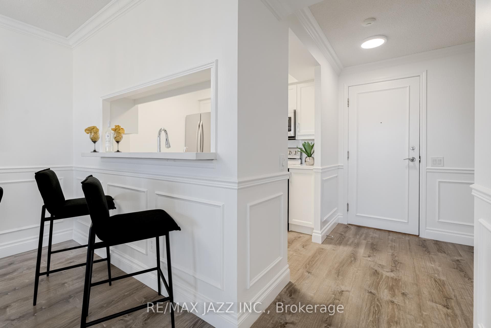 1200 The Esplanade N/A Unit 415 photo 26