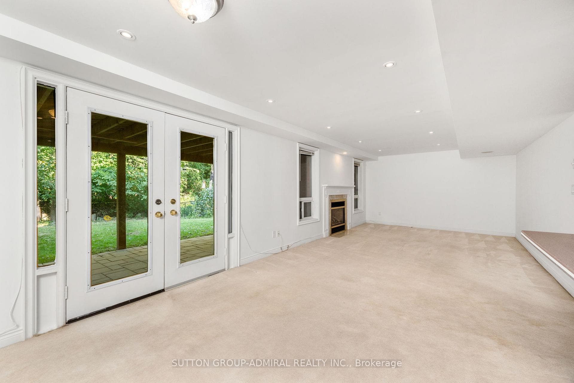 115 Gartshore Drive photo 28