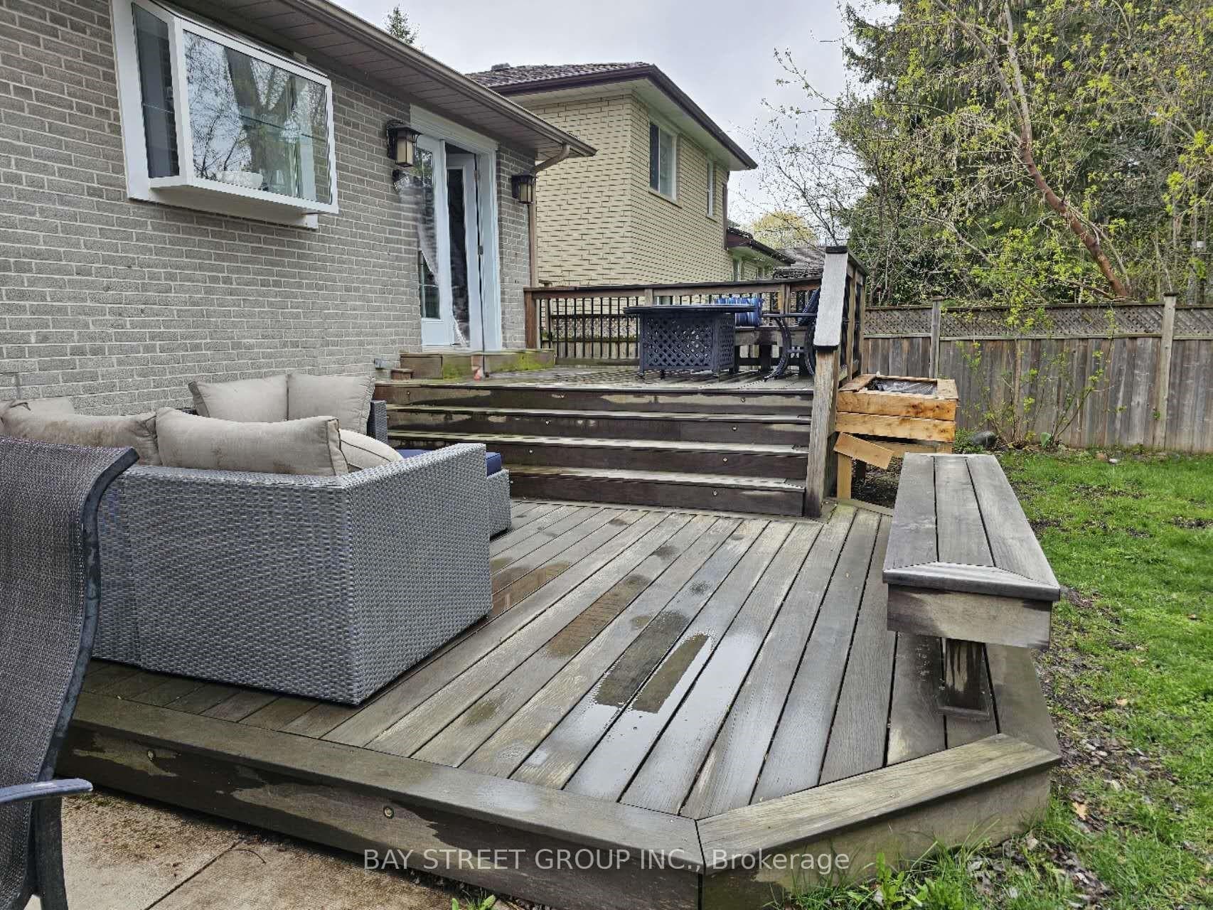 215 Rosemar Gdns Gardens photo 8