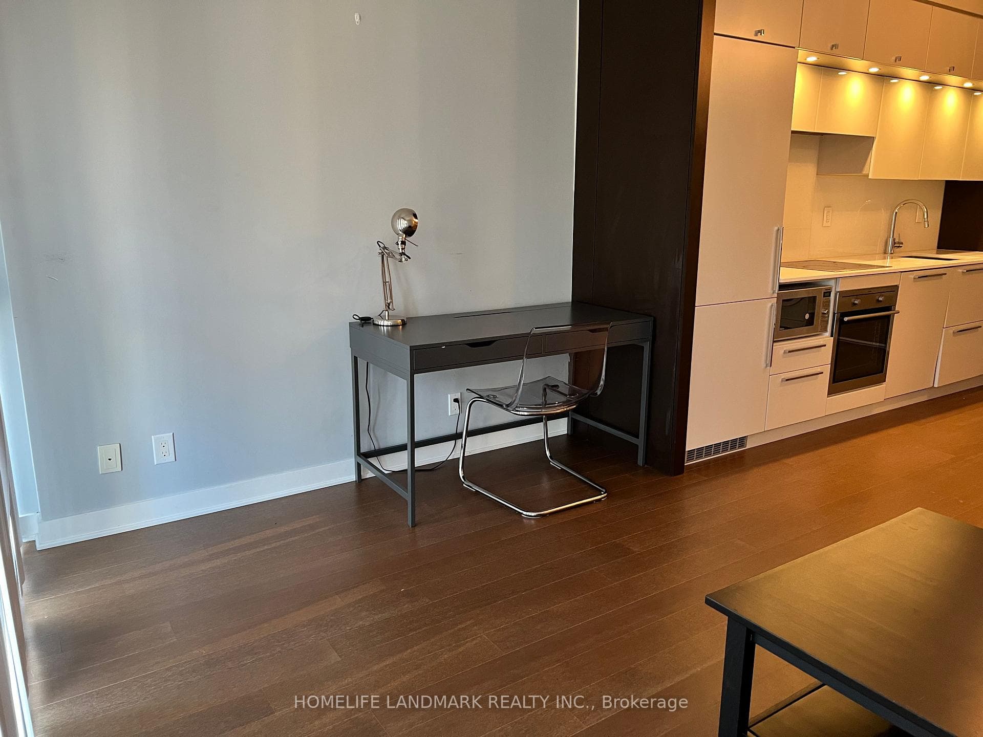 15 Grenville Street Unit 601 photo 4