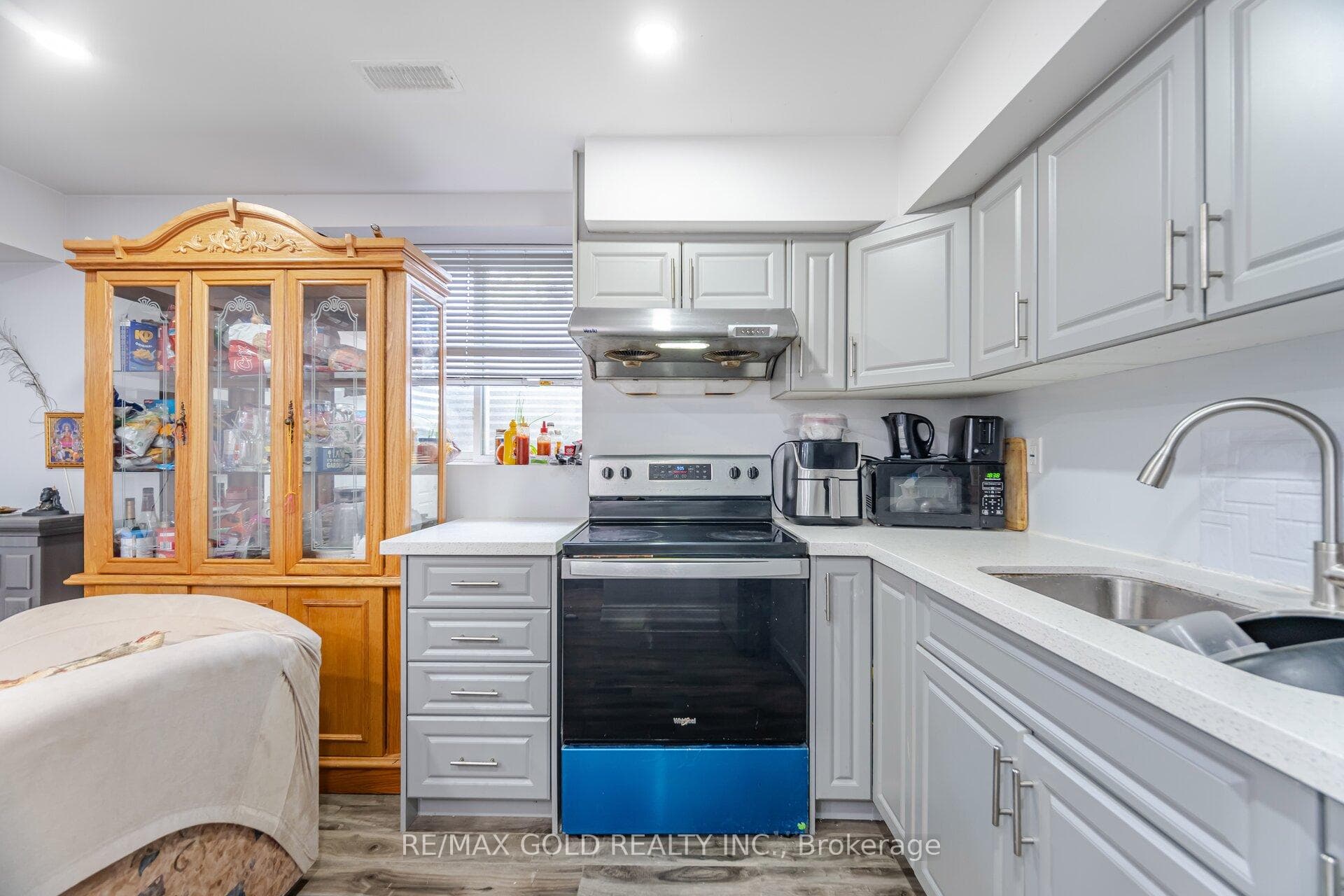 54 Ash Hill Avenue photo 40
