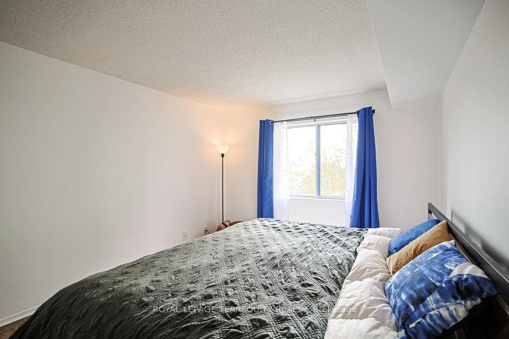 95 Trailwood Drive Unit 832 photo 22