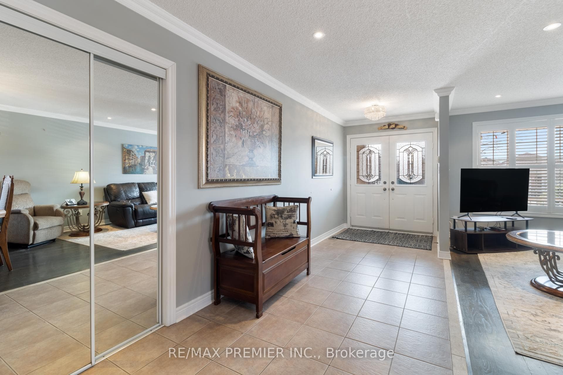 78 Rosanna Crescent photo 5