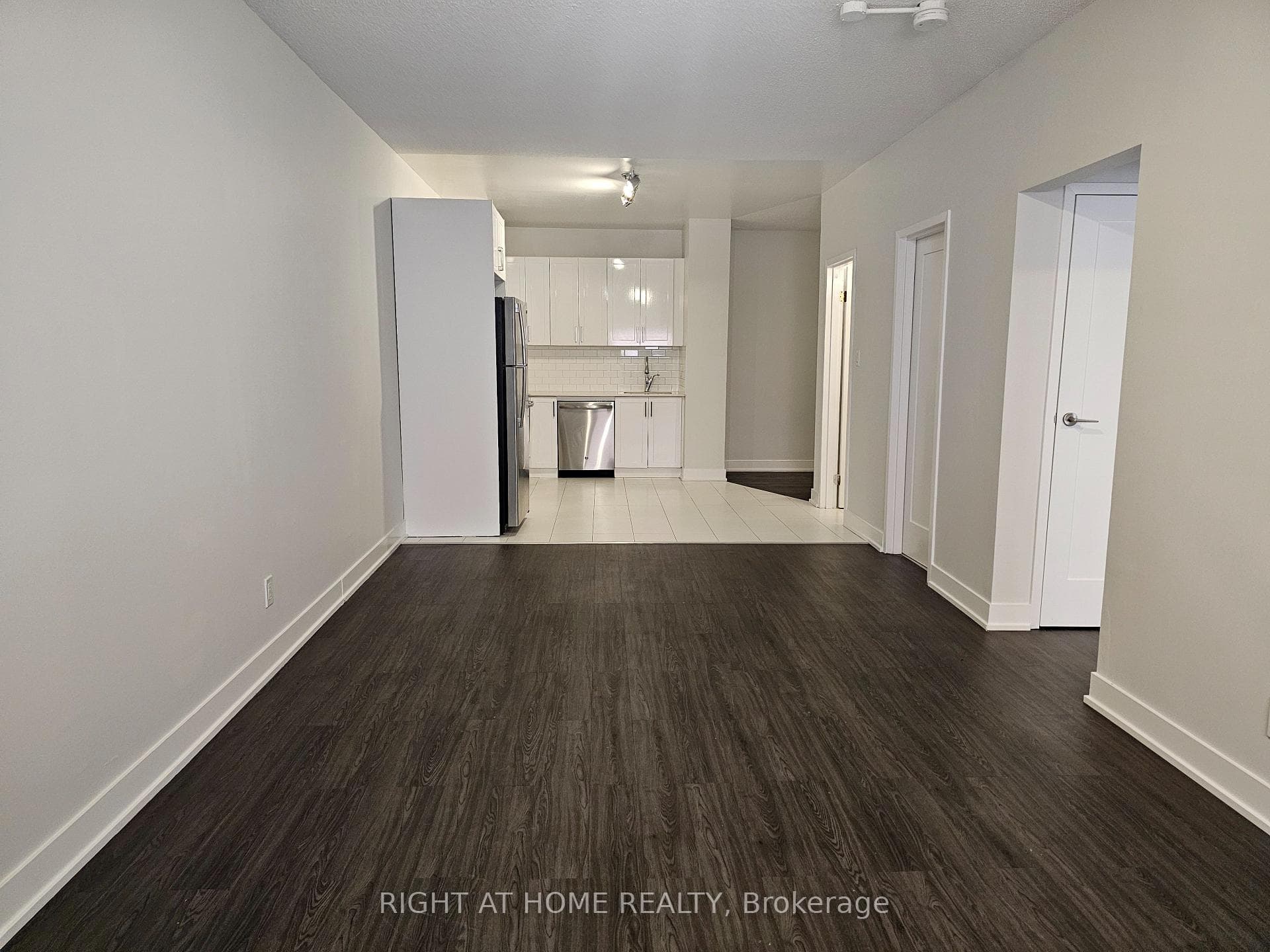 1801 Eglinton Avenue Unit 304 photo 8