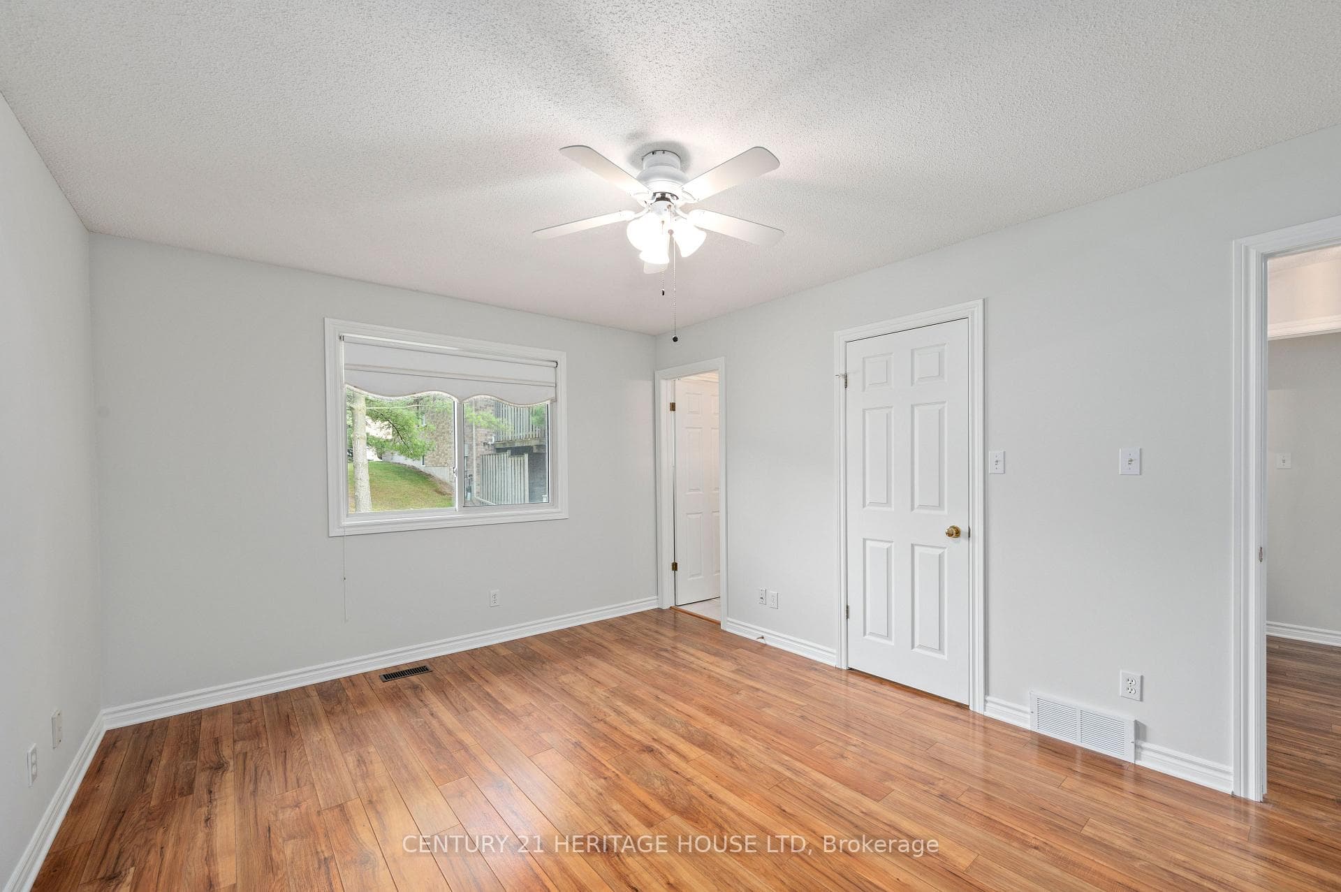 1241 Beaverbrook Avenue Unit 12 photo 15