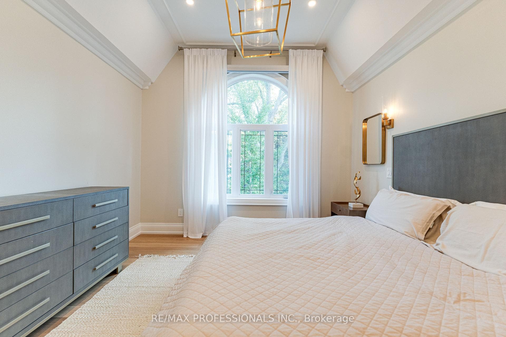 161 The Kingsway N/A photo 25