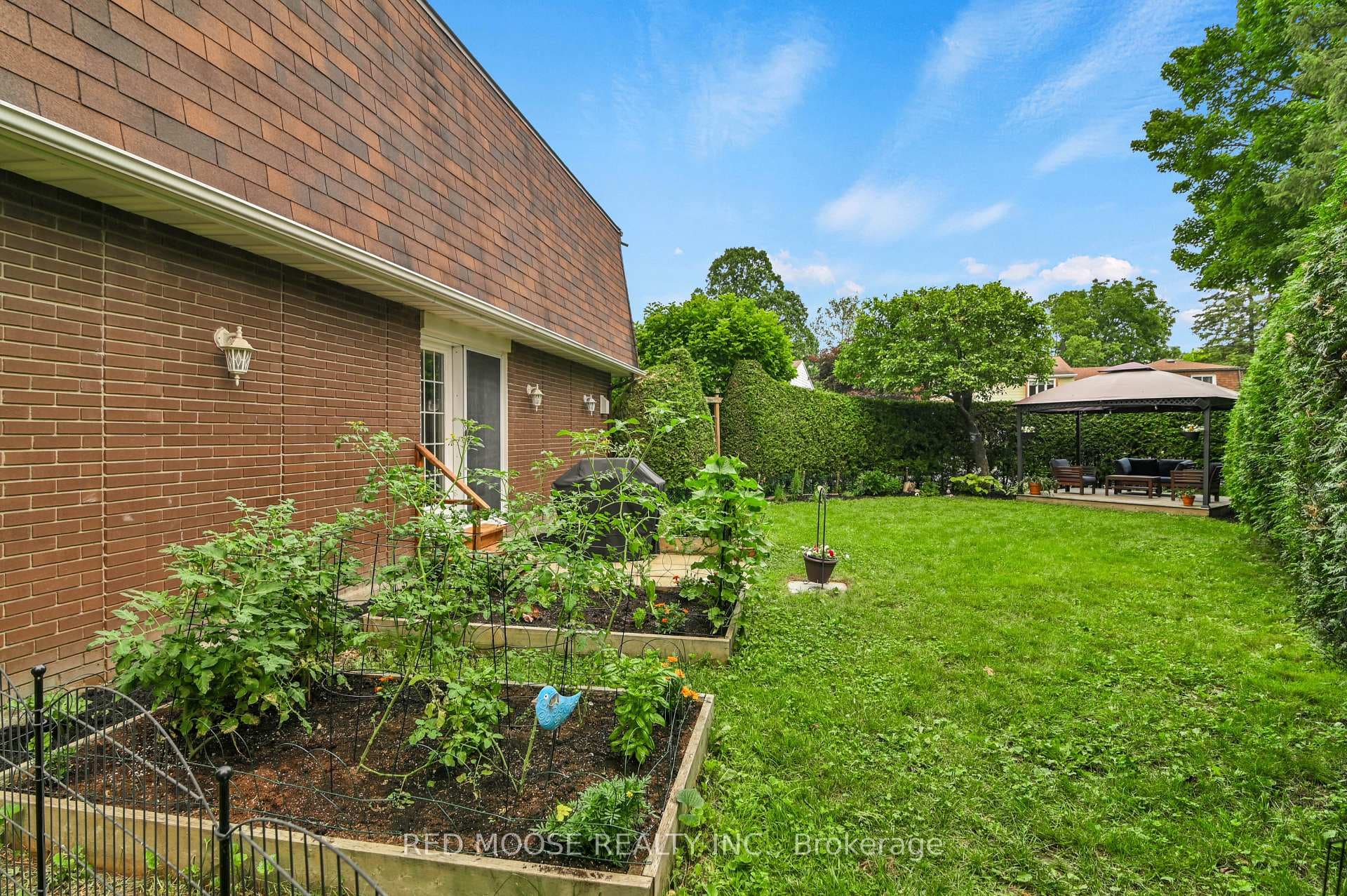 67 Valewood Crescent photo 32