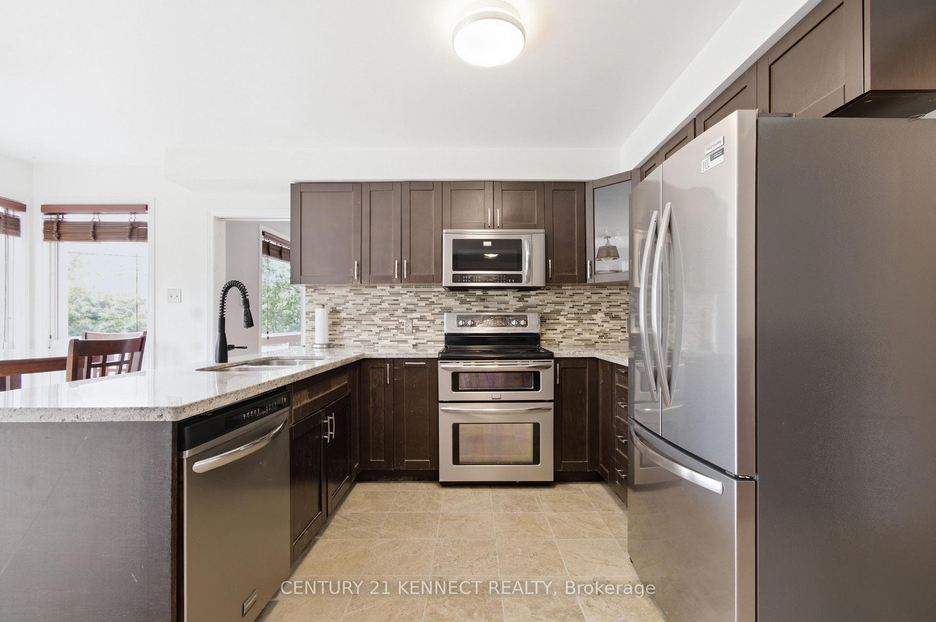 848 Fairlawn Avenue photo 12