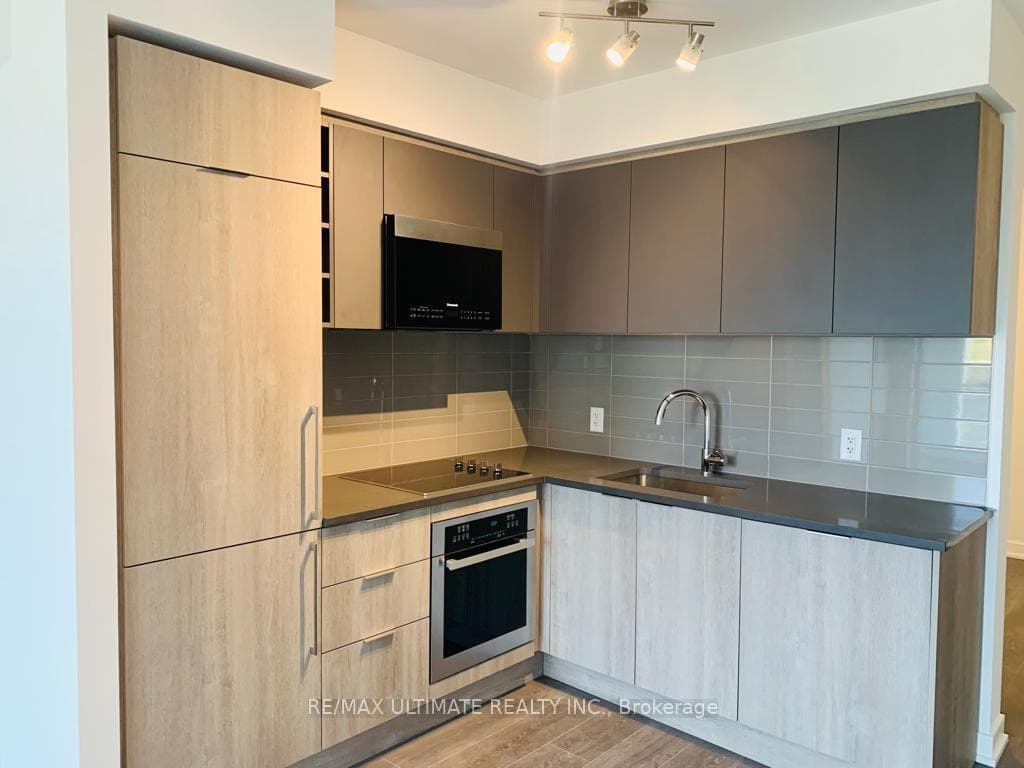 2033 Kennedy Road Unit 508 photo 2