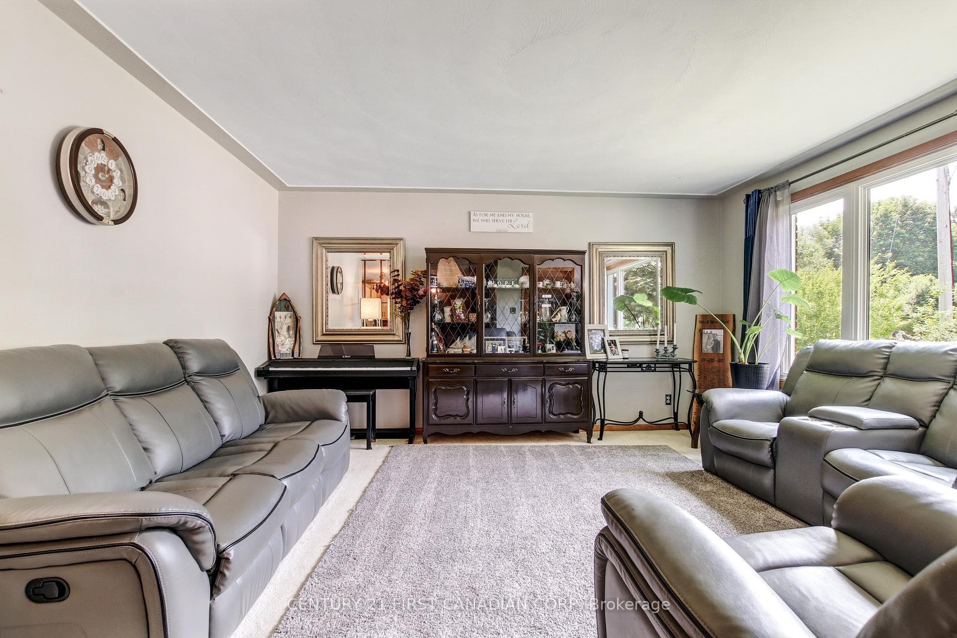 18 Verna Drive photo 13