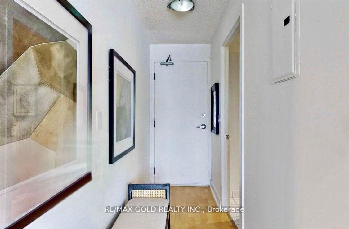 255 Richmond Street Unit 1511 photo 2