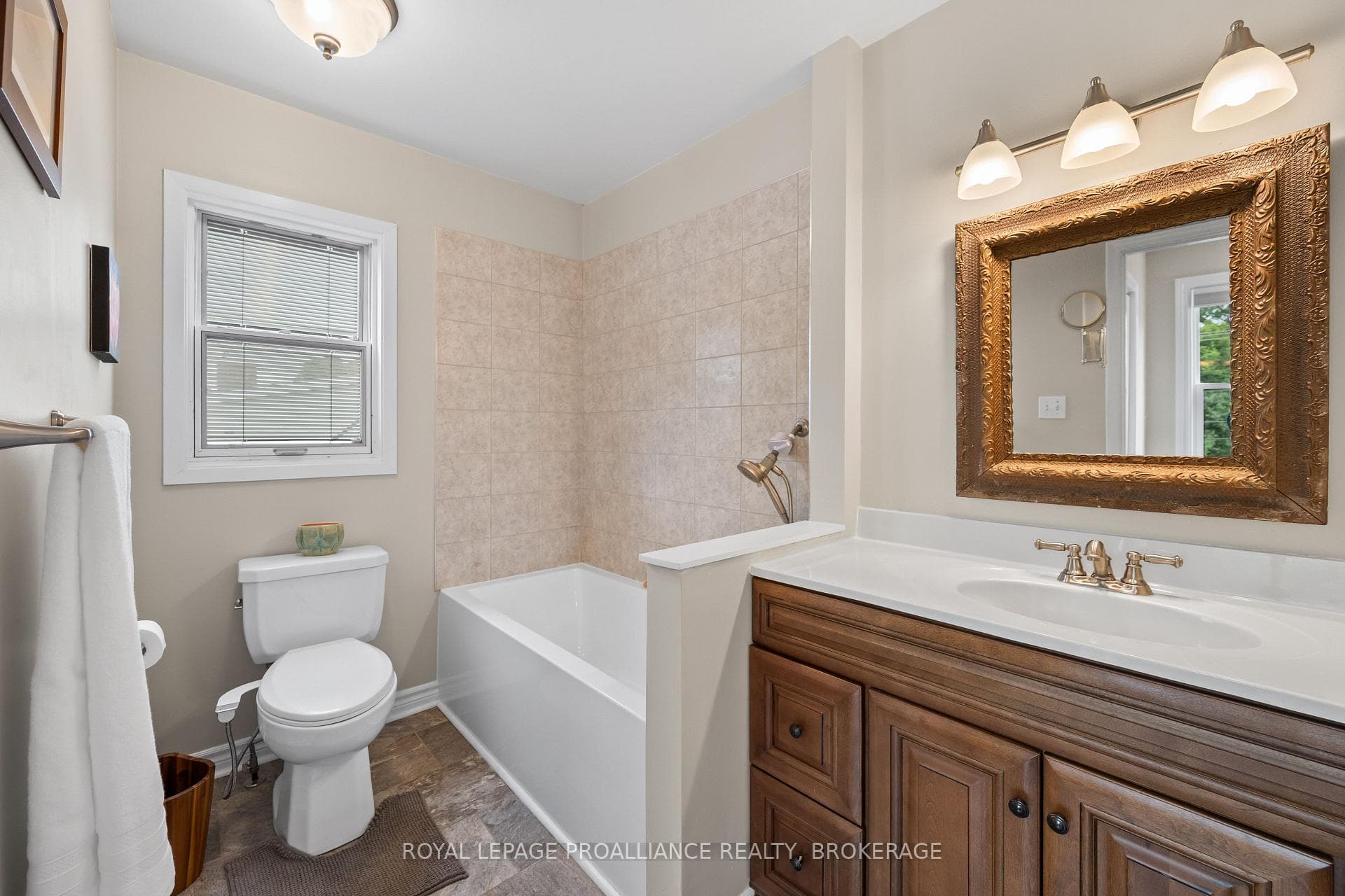 12 Westmoreland Road photo 25
