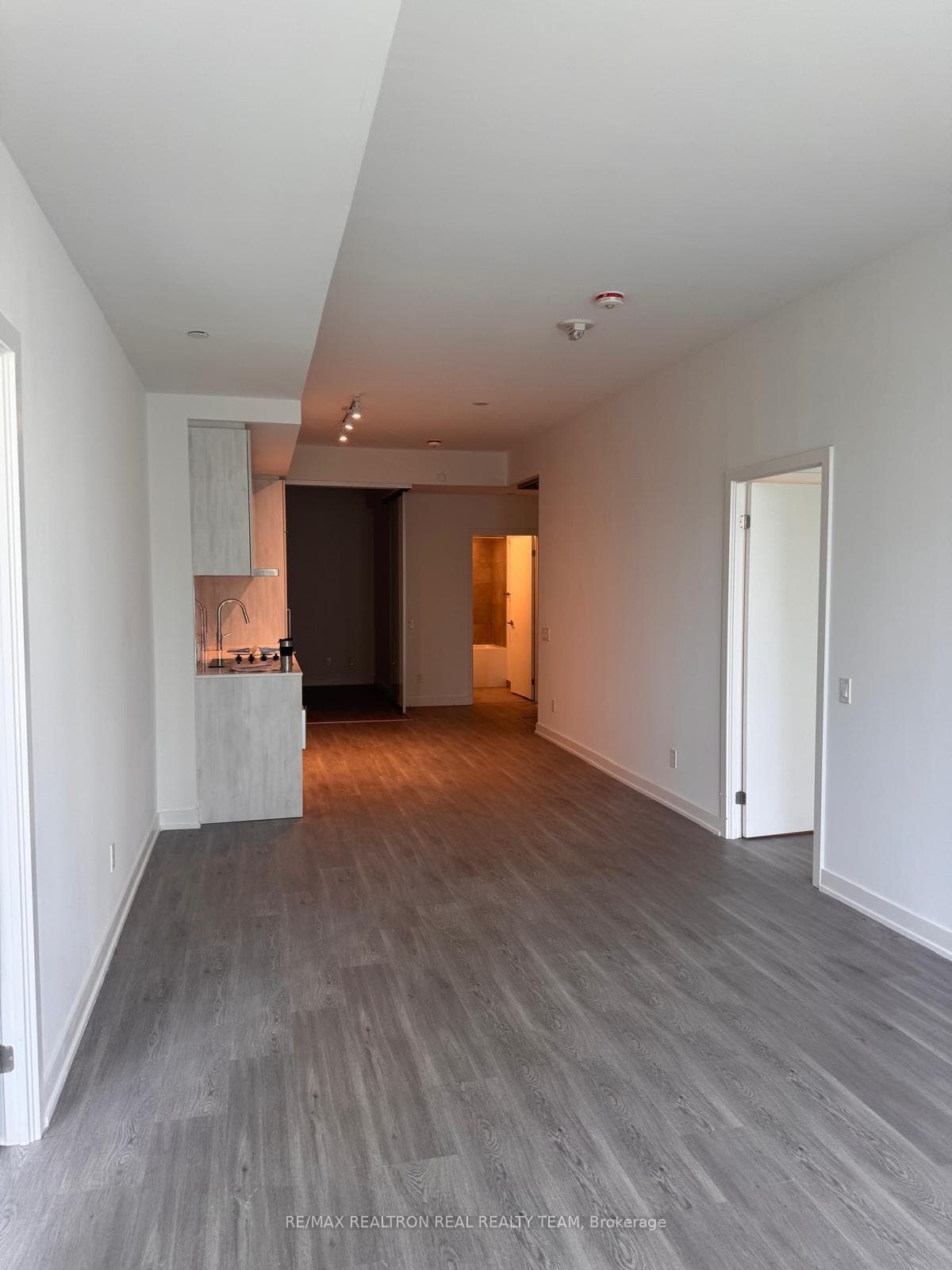 8 Wellesley Street Unit 607 photo 13